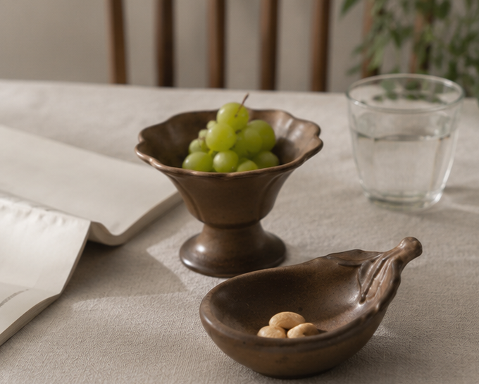丸モ高木陶器- 桃奈茄子金彩珍味皿