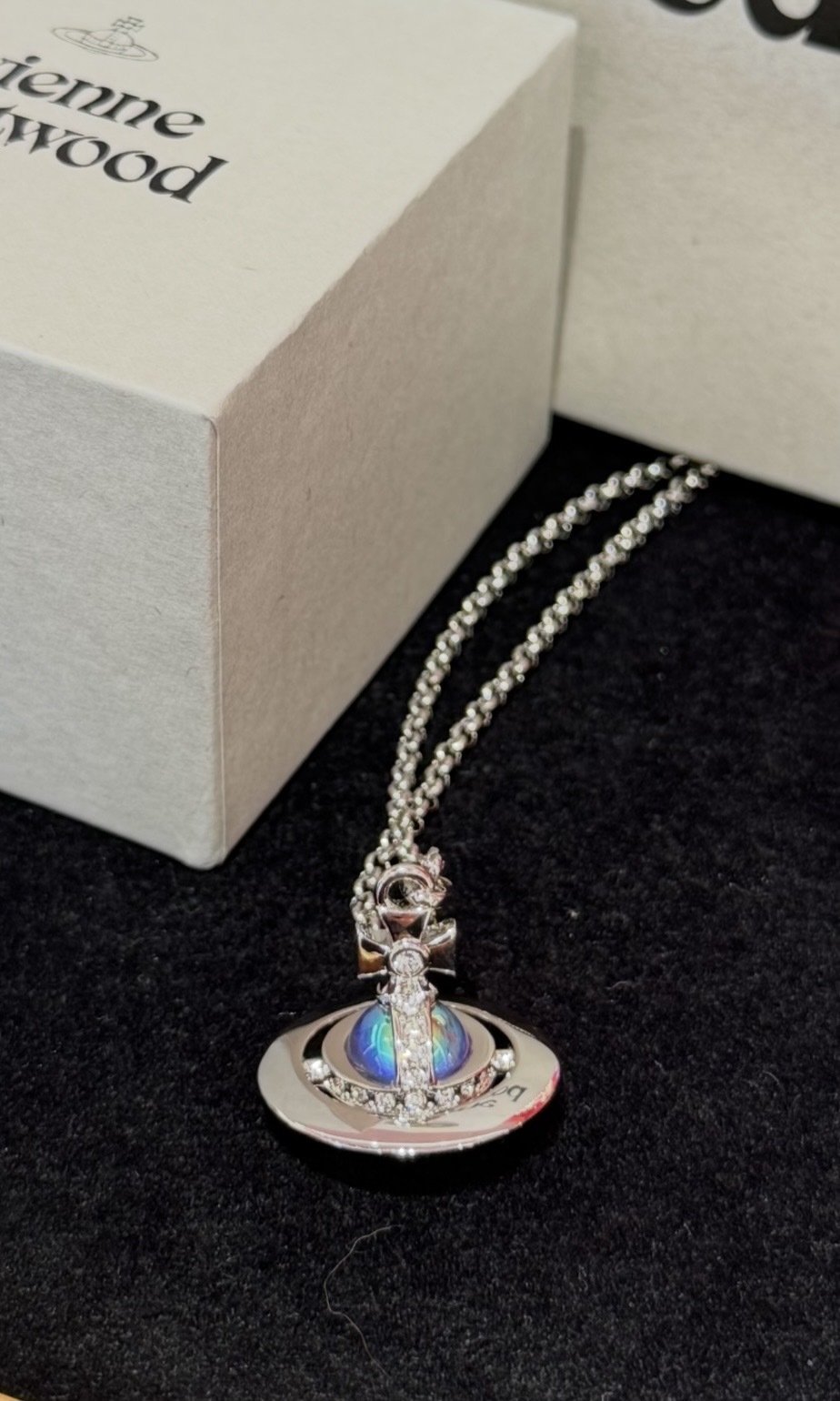 Vivienne Westwood 雷射 Orb Medium Size Necklace