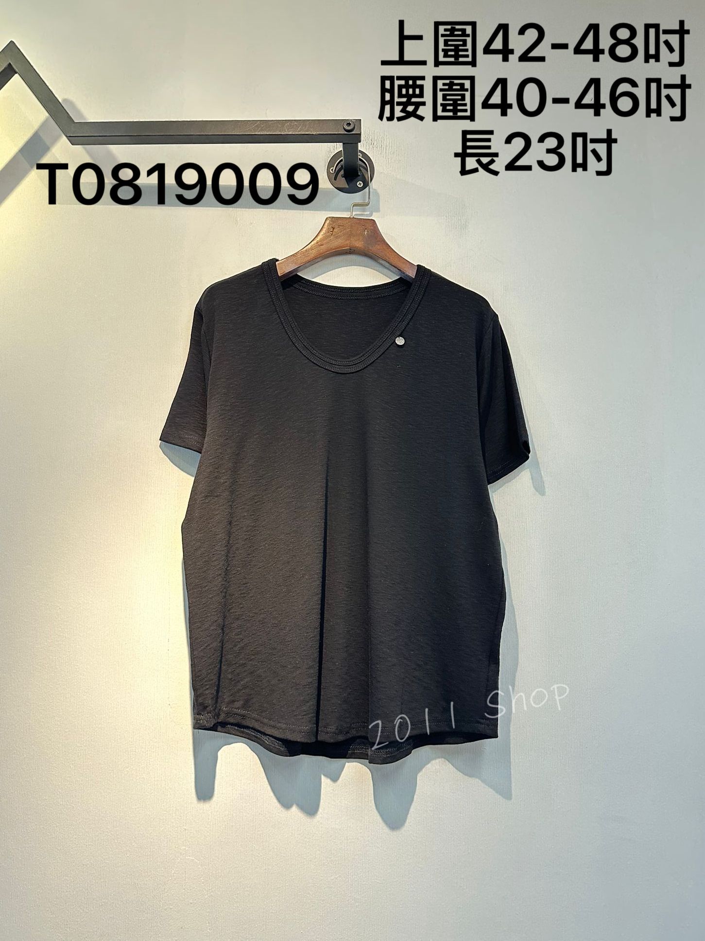 簡約彈性閃閃圓形小吊牌T恤  上圍42-48吋 腰圍40-46吋 長23吋  T0819009