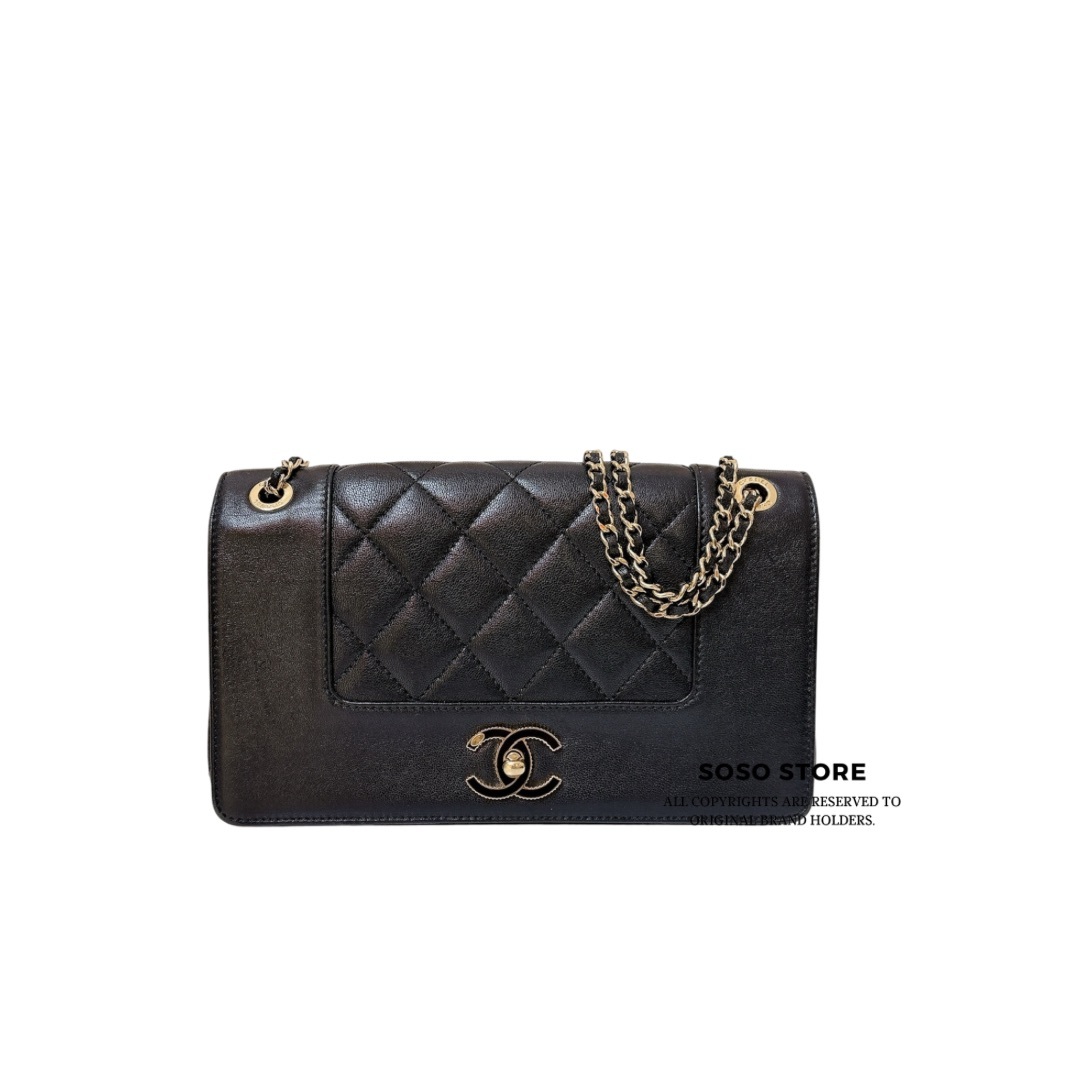 Chanel Mademoiselle Vintage Flap Bag - Black / GHW