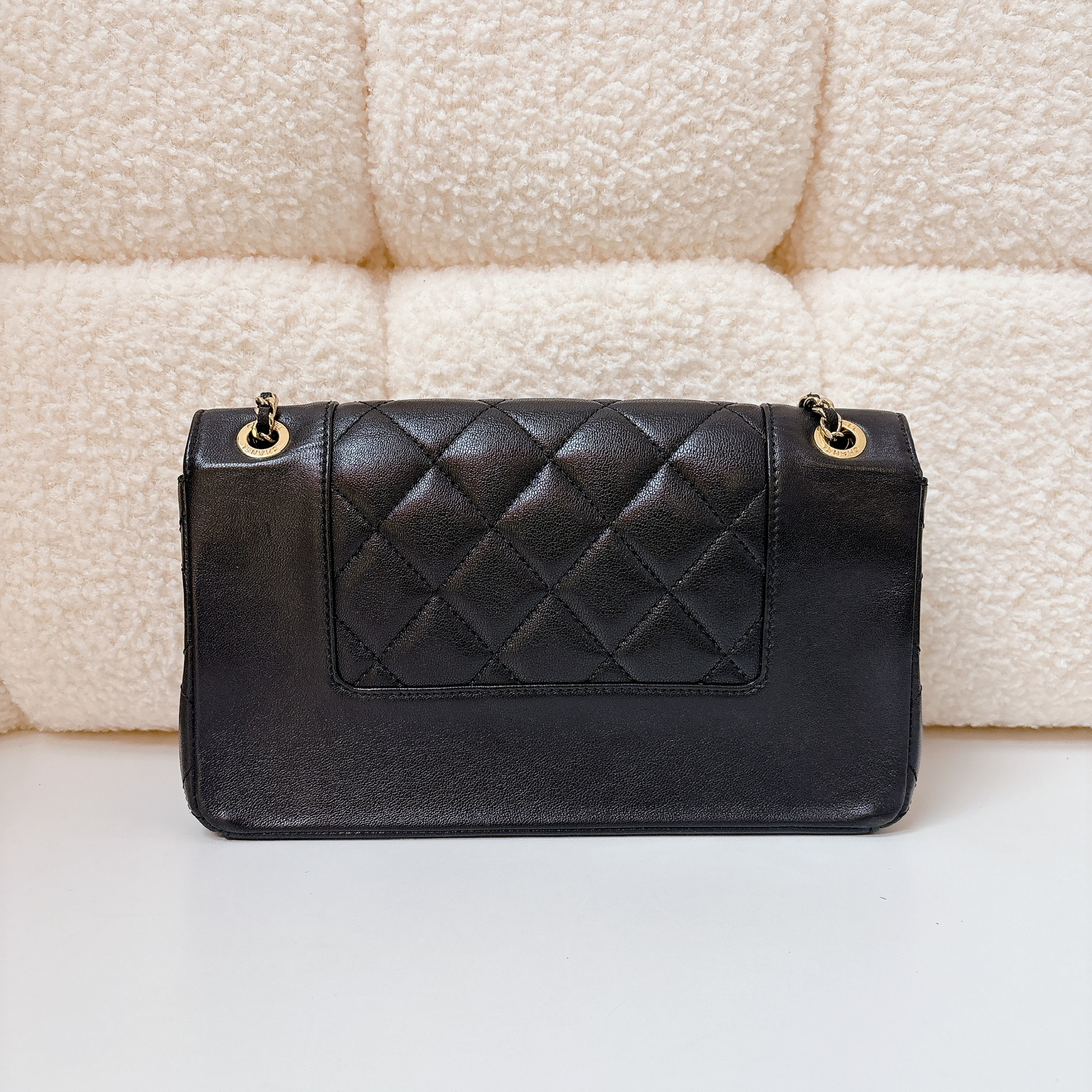Chanel Mademoiselle Vintage Flap Bag - Black / GHW