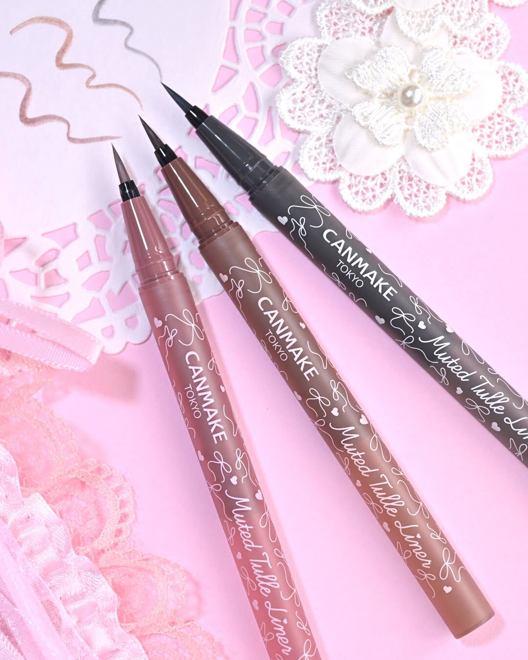 Muted Tulle Liner  柔和輕薄透亮眼線筆