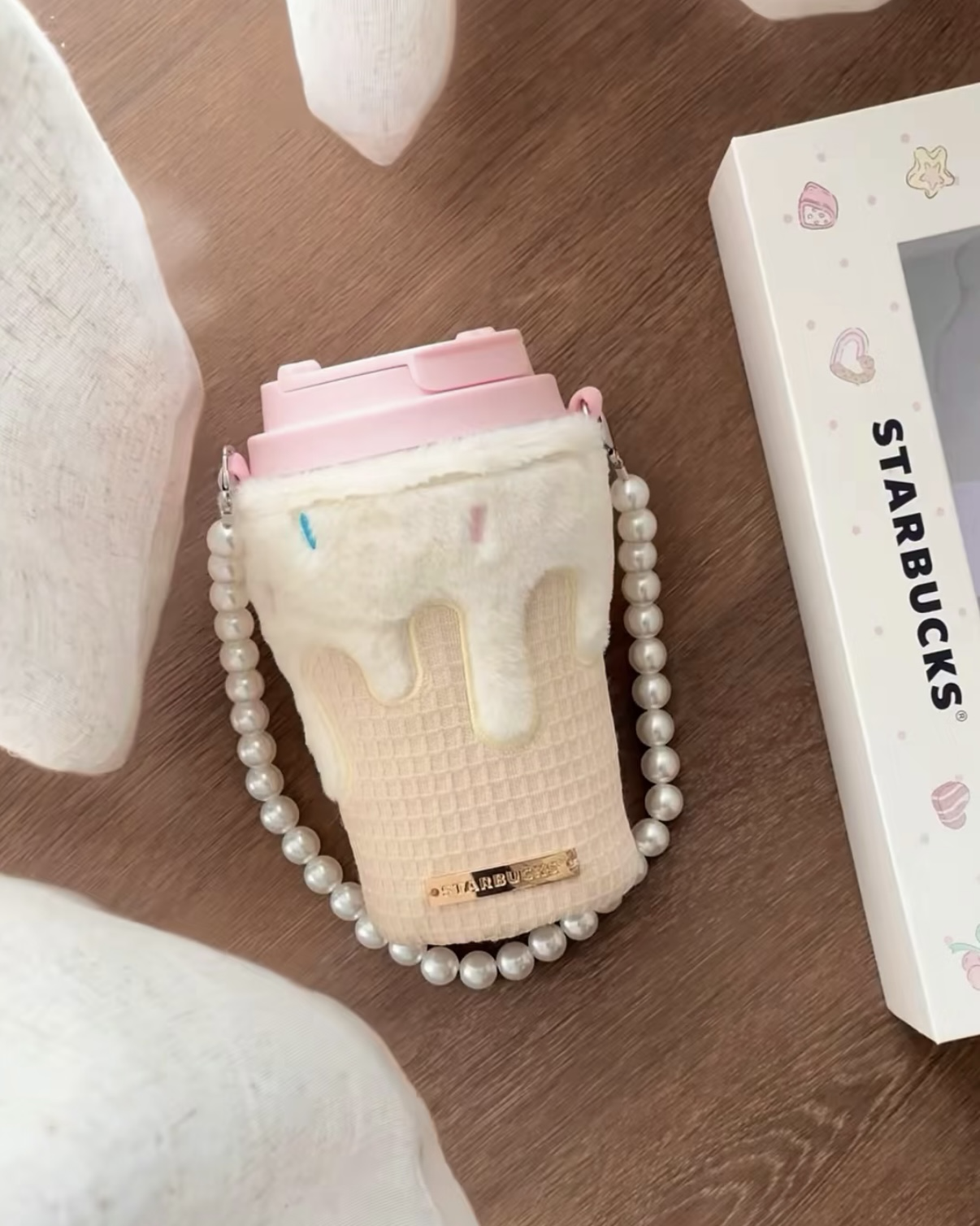 STARBUCKS 星巴克 夏日甜品派對系列 直飲杯禮盒 380ml 附毛絨杯套