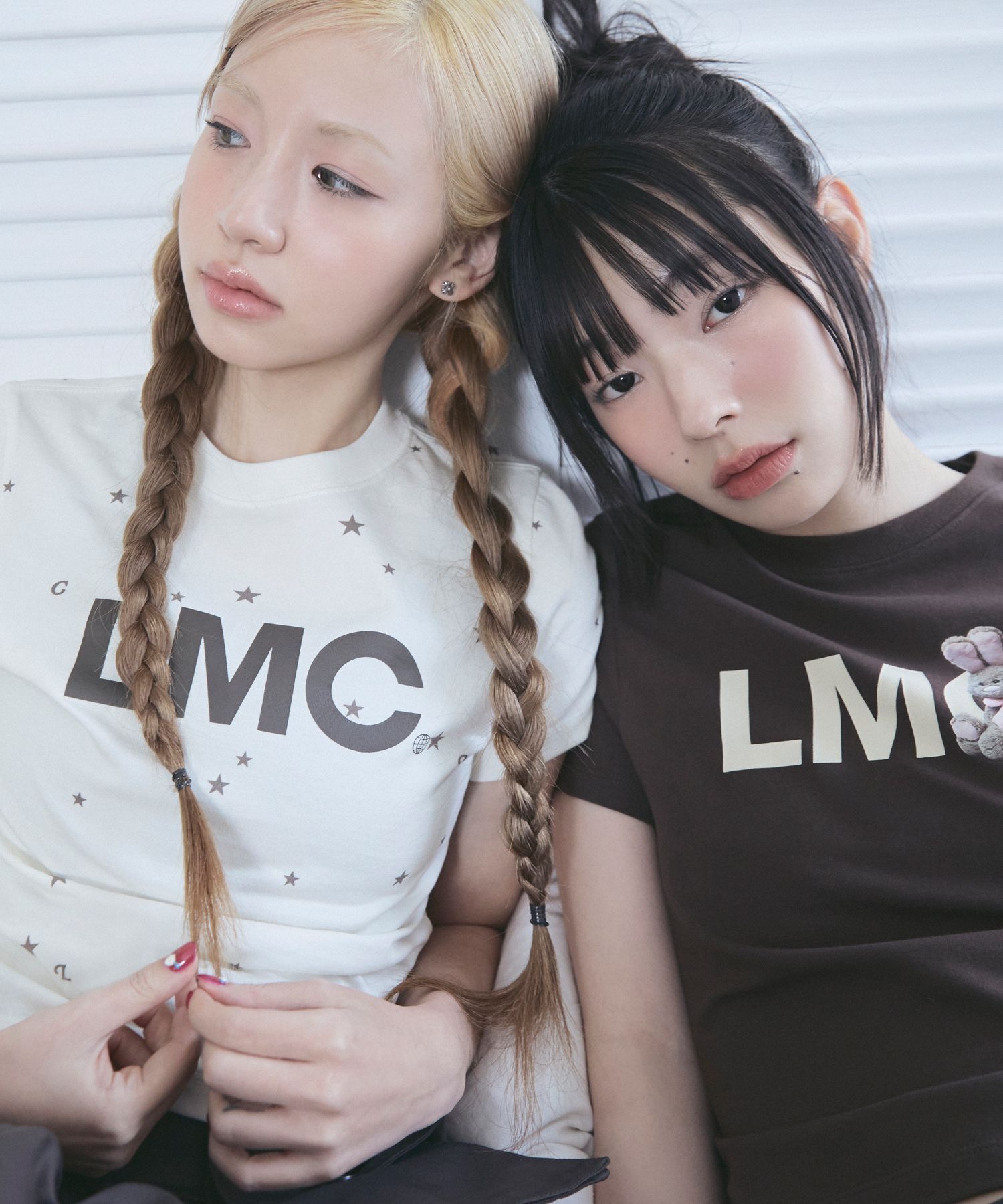 LMC 女款星星 Logo 短版短袖T恤 0LM46CTS802STA