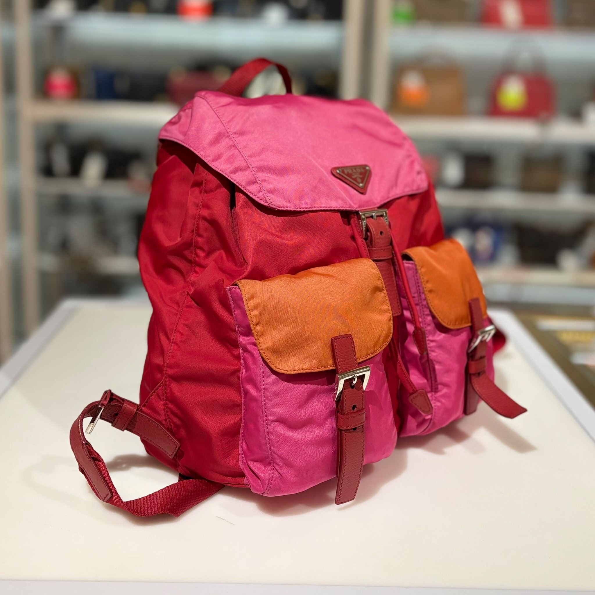 85%NEW二手PRADA BACKPACK BAG 中SIZE 三拼色粉紅橙防水尼龍, 普拉達背包 #香榭站正品