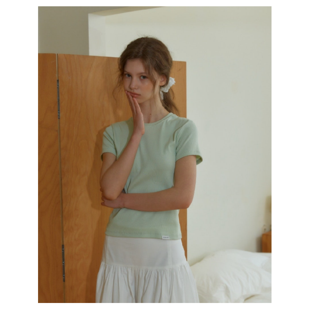 KOR-CCG0607-318 ANC ESSENTIAL ROUND T-SHIRT_SOFT GREEN (A19)