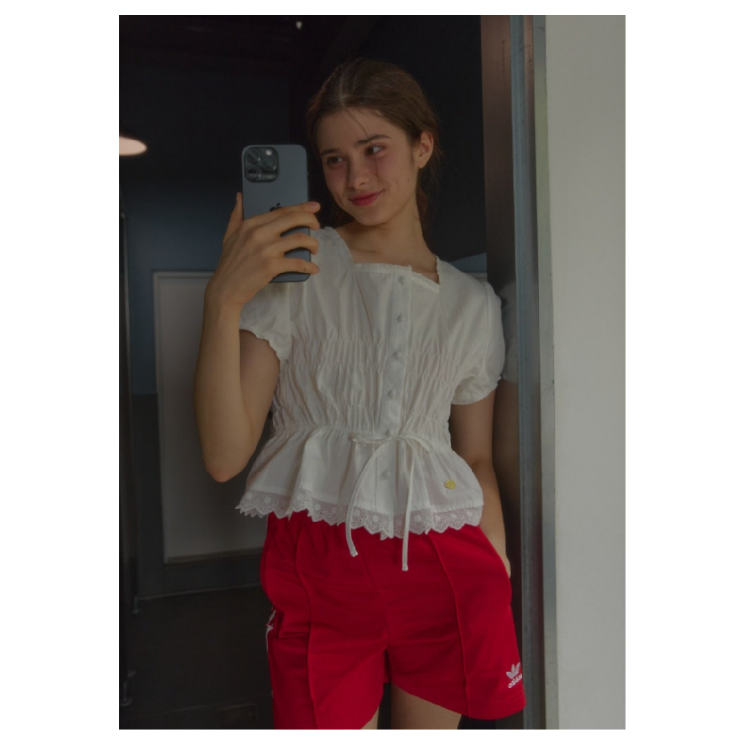 KOR-CCG0607-327 ANC SQUARE NECK SHIRRING STRING BLOUSE_WHITE (A28)