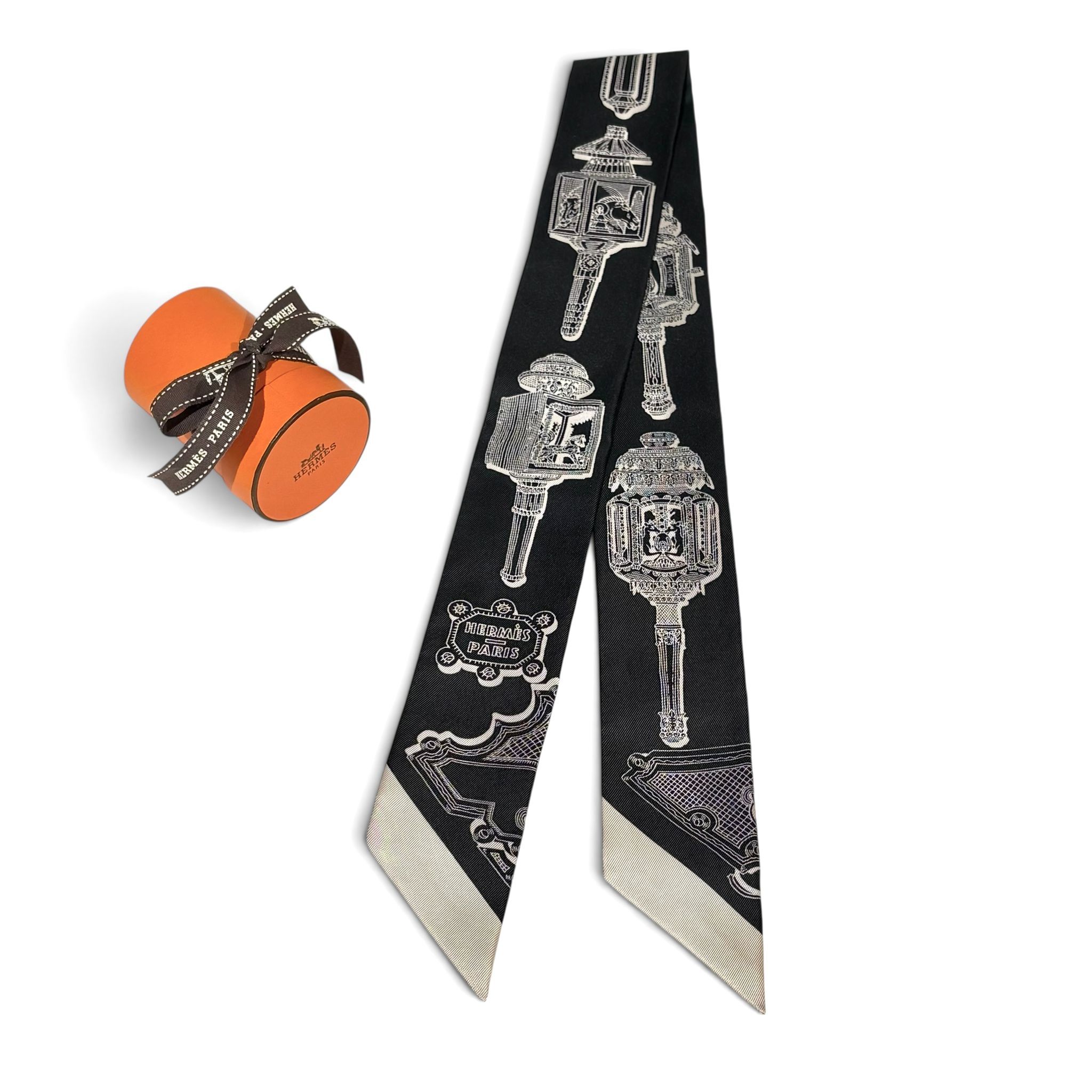 全新HERMES TWILLY 黑白色埃圖普派 H063081S 17 Merveilleuses Lanternes Twilly #BRAND NEW #香榭站正品