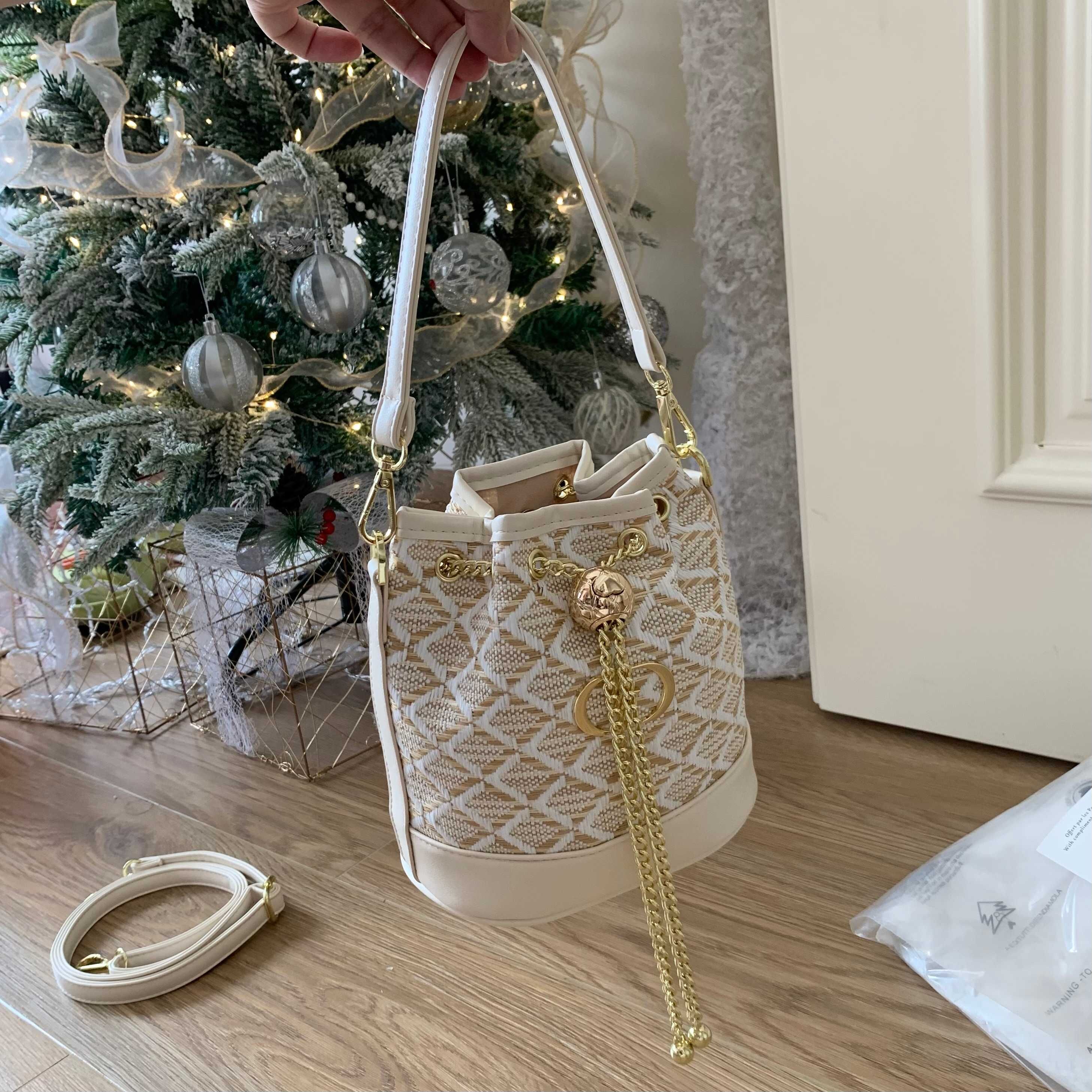 Dior Beauty 贈品改裝編織水桶包