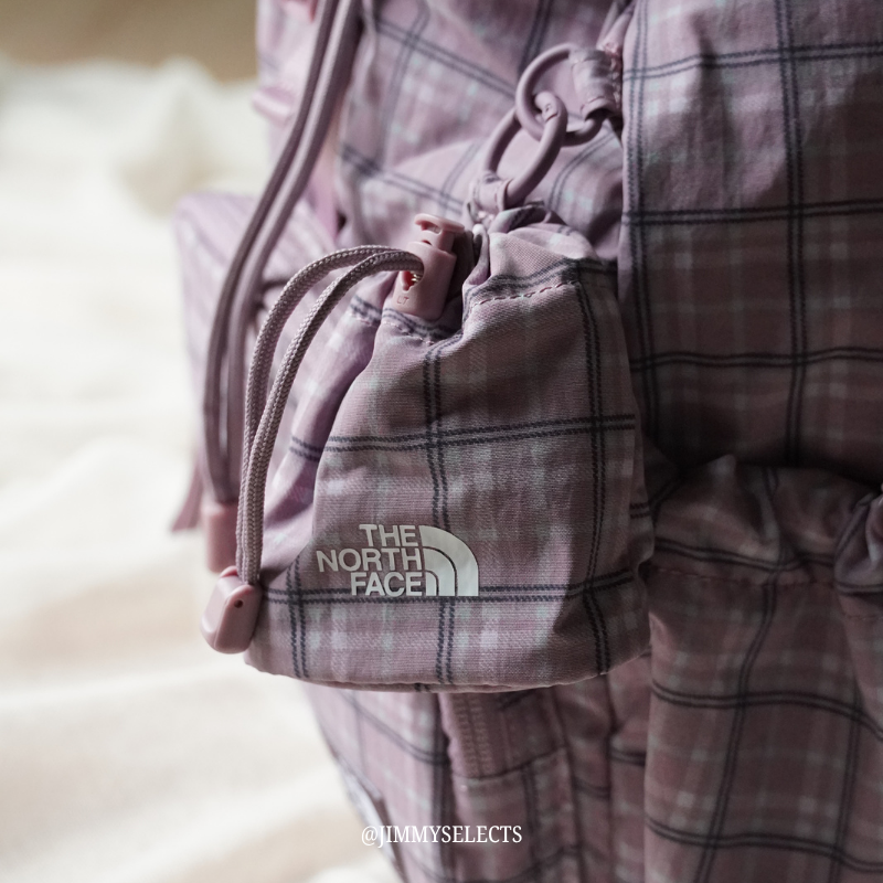 【代購】 THE NORTH FACE W'S BREEZE BACKPACK 輕量格紋翻蓋後背包 NM2DS19