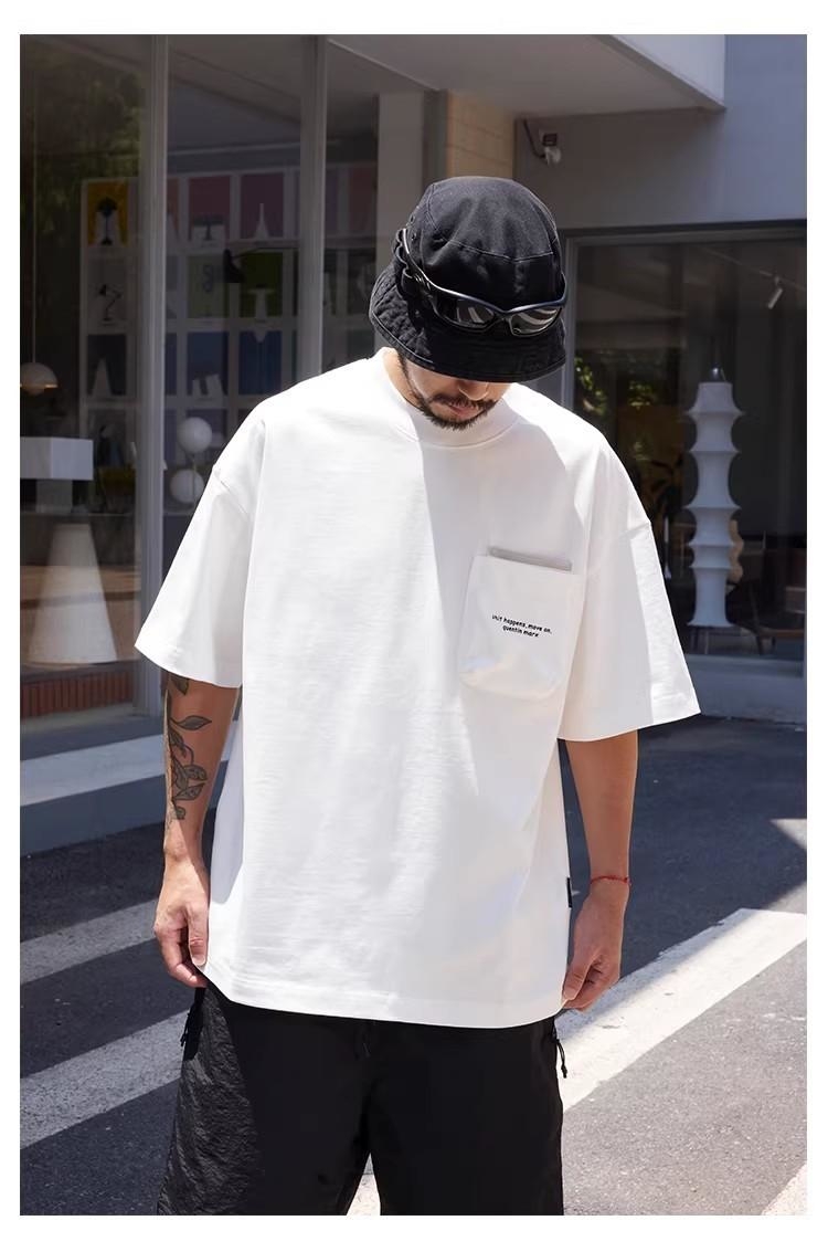 『RB』【現貨】極簡 Clean Fit ‧ 口袋英文小標語落肩短 T