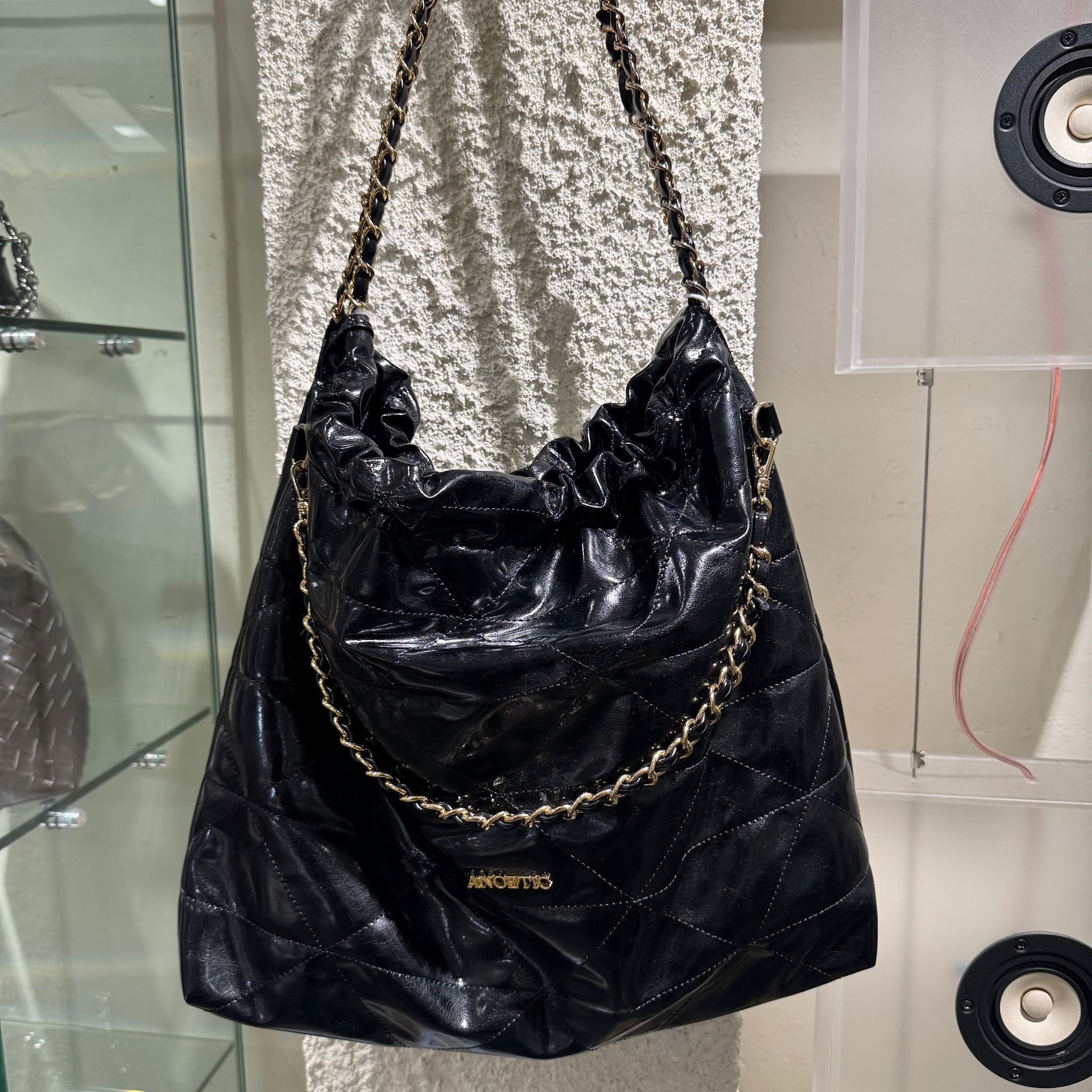 KOR-CCG0607-364 ANC DRAW CHAIN SHOULDER BAG 送隨機掛飾 (A65)