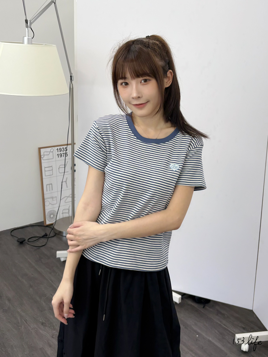 A26🇰🇷條紋愛心刺繡小標T(3色)