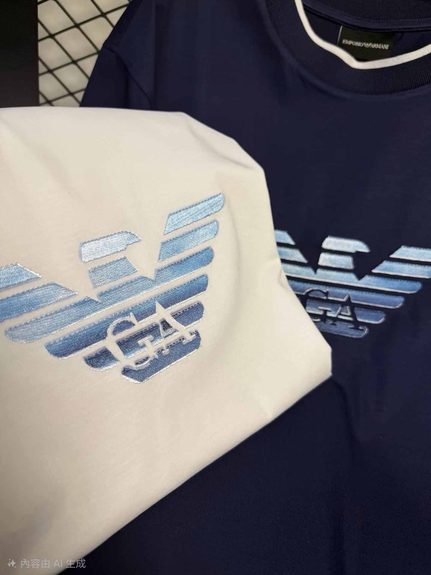 Armani 漸變飛鷹刺繡logo Tee