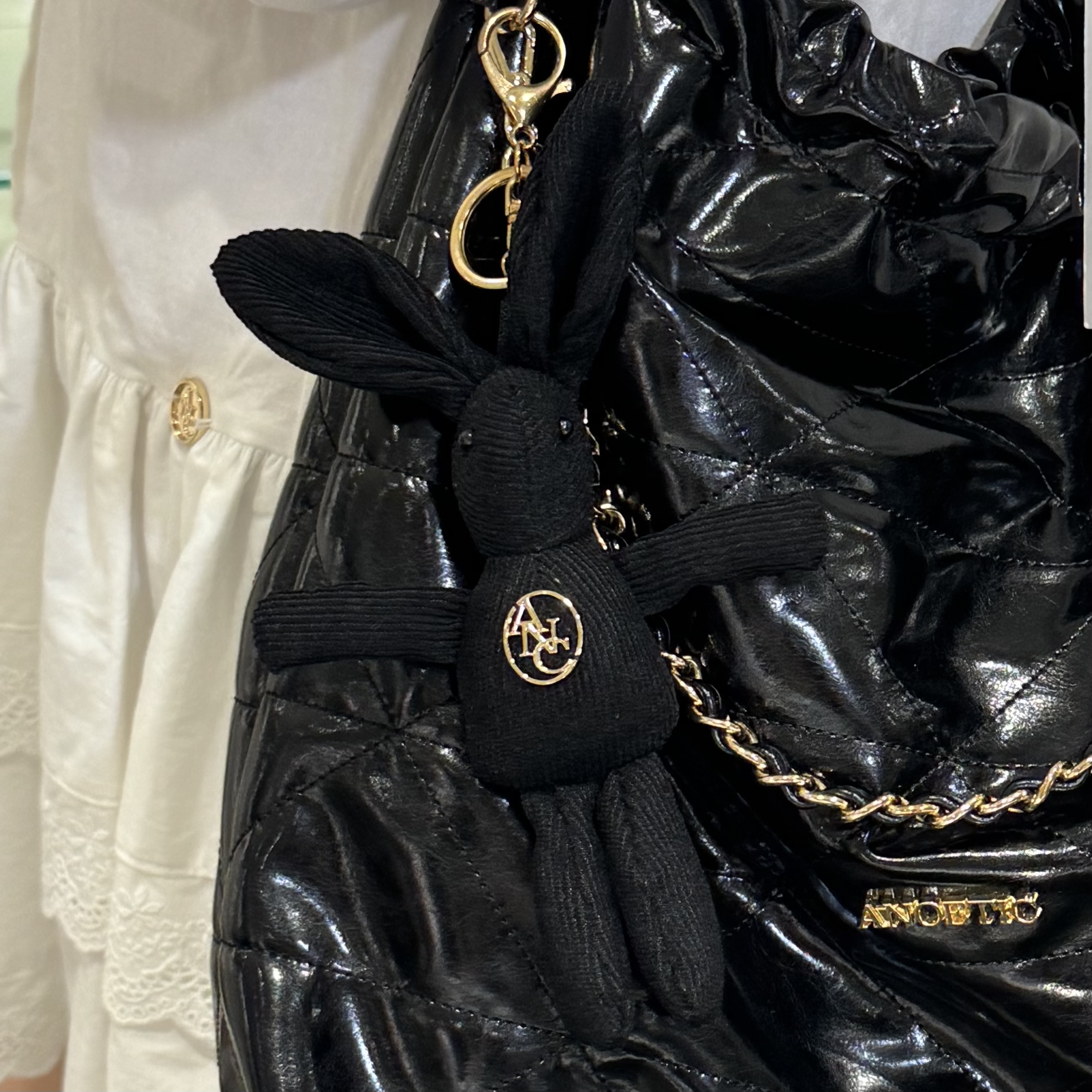 KOR-CCG0607-364 ANC DRAW CHAIN SHOULDER BAG 送隨機掛飾 (A65)