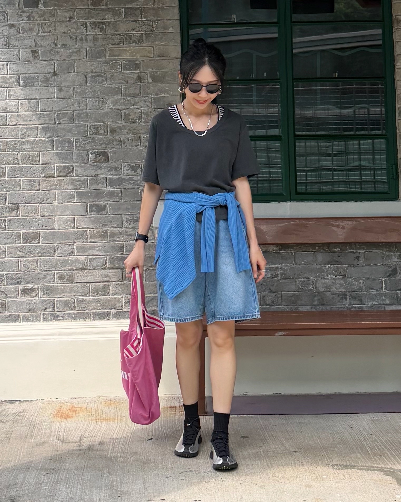 6月新品♥大圓領設計感Tee