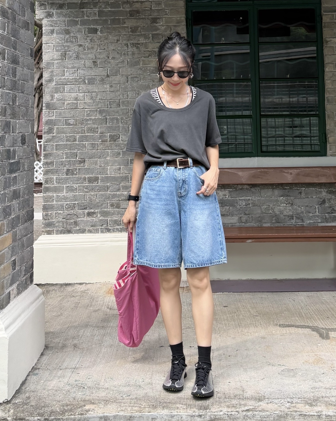 6月新品♥大圓領設計感Tee