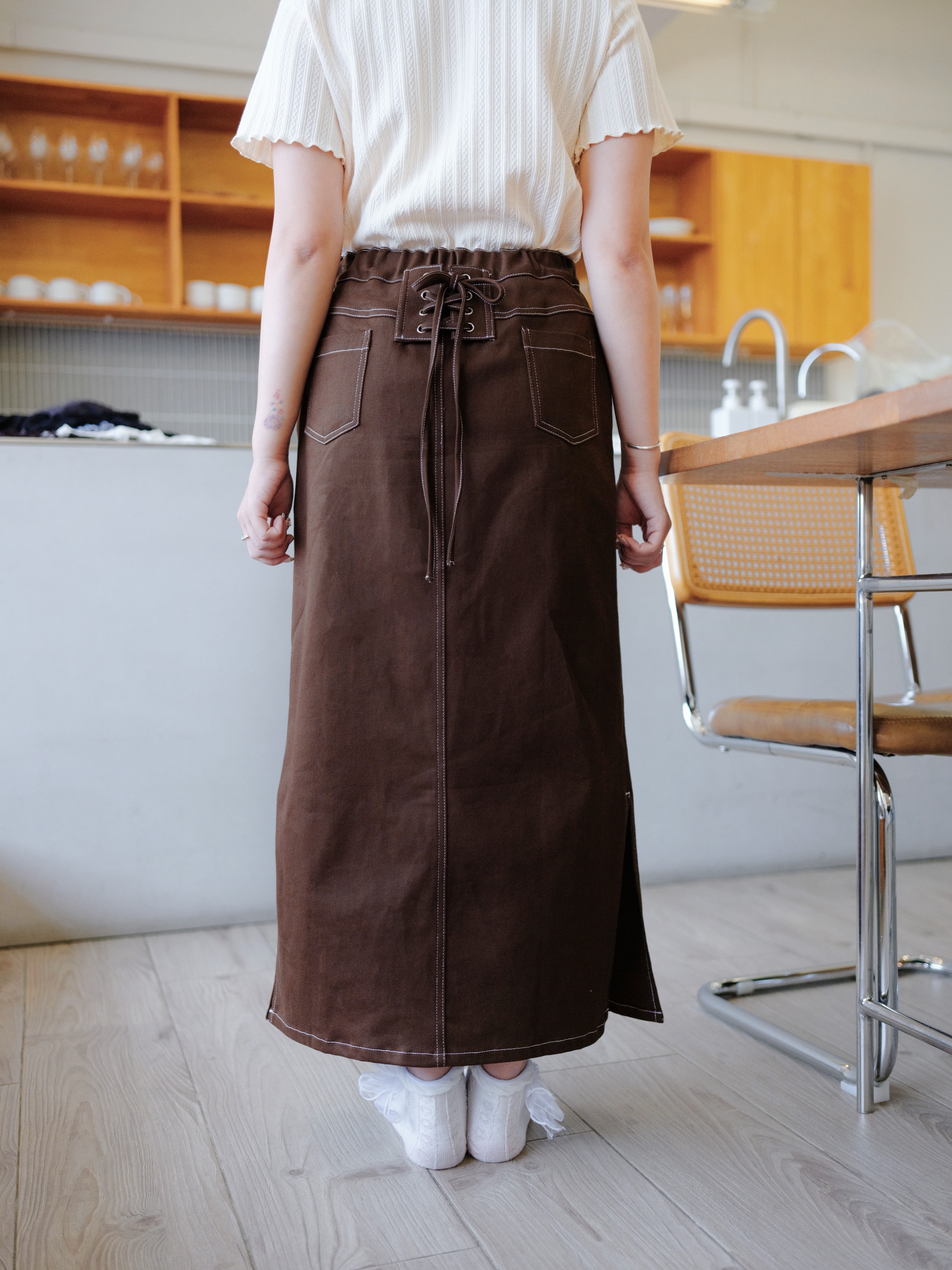三色 / 微彈修腰後綁繩開叉長裙 / Lace-Up Back Slits Stretchy Twill Skirt