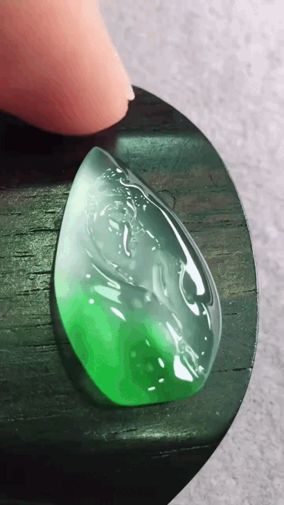 520347 翡翠金絲綠觀音