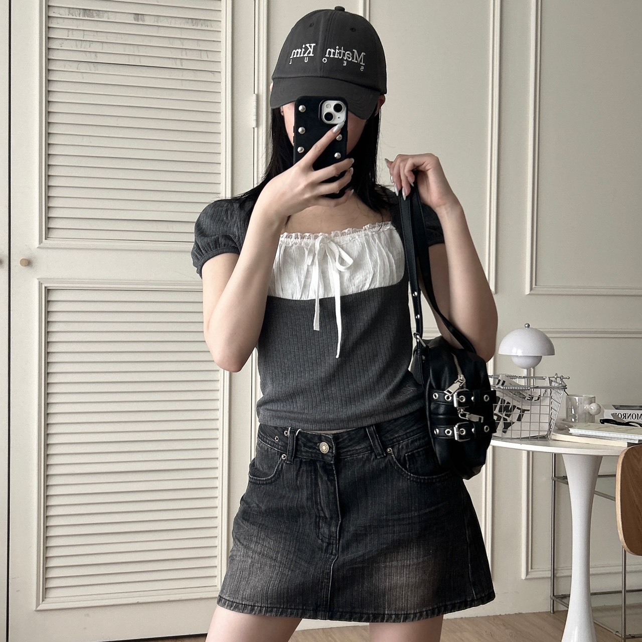 （現貨）韓牌 ILLIGO Rosie 蕾絲 方領 修身 短T 26SMTOP21