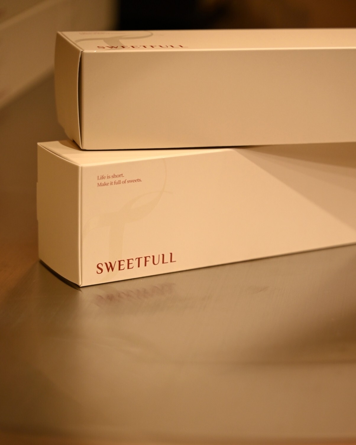 Sweetfull 杜拜巧克力Q餅4入組品牌紙盒包裝展示