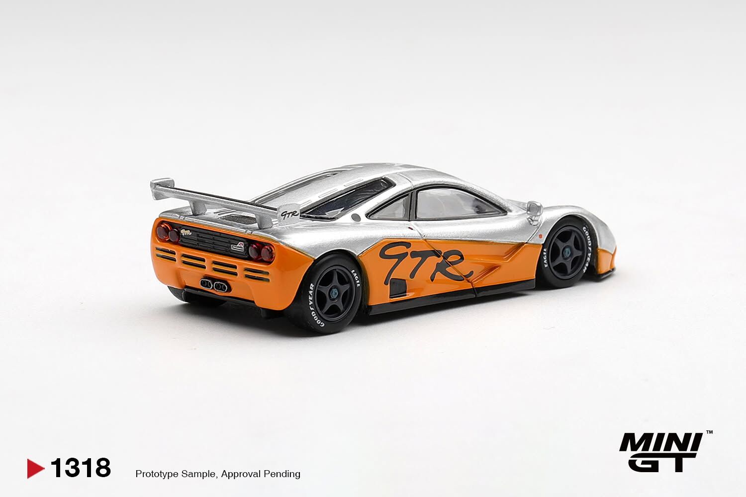 預訂:1/64 MINI GT McLaren F1 GTR 1995 Presentation (MGT01318-L)