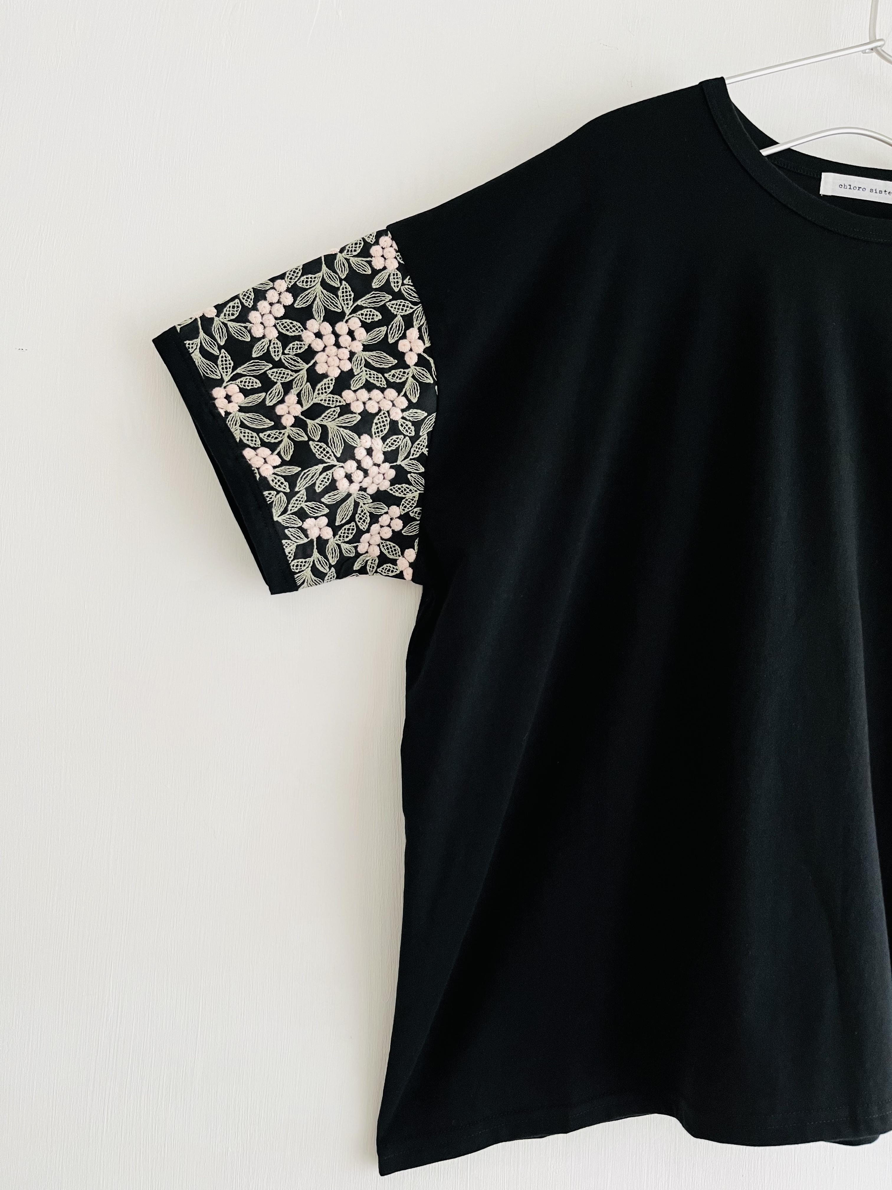 日本製Chloe sister黑色刺繡立體花花䄂top