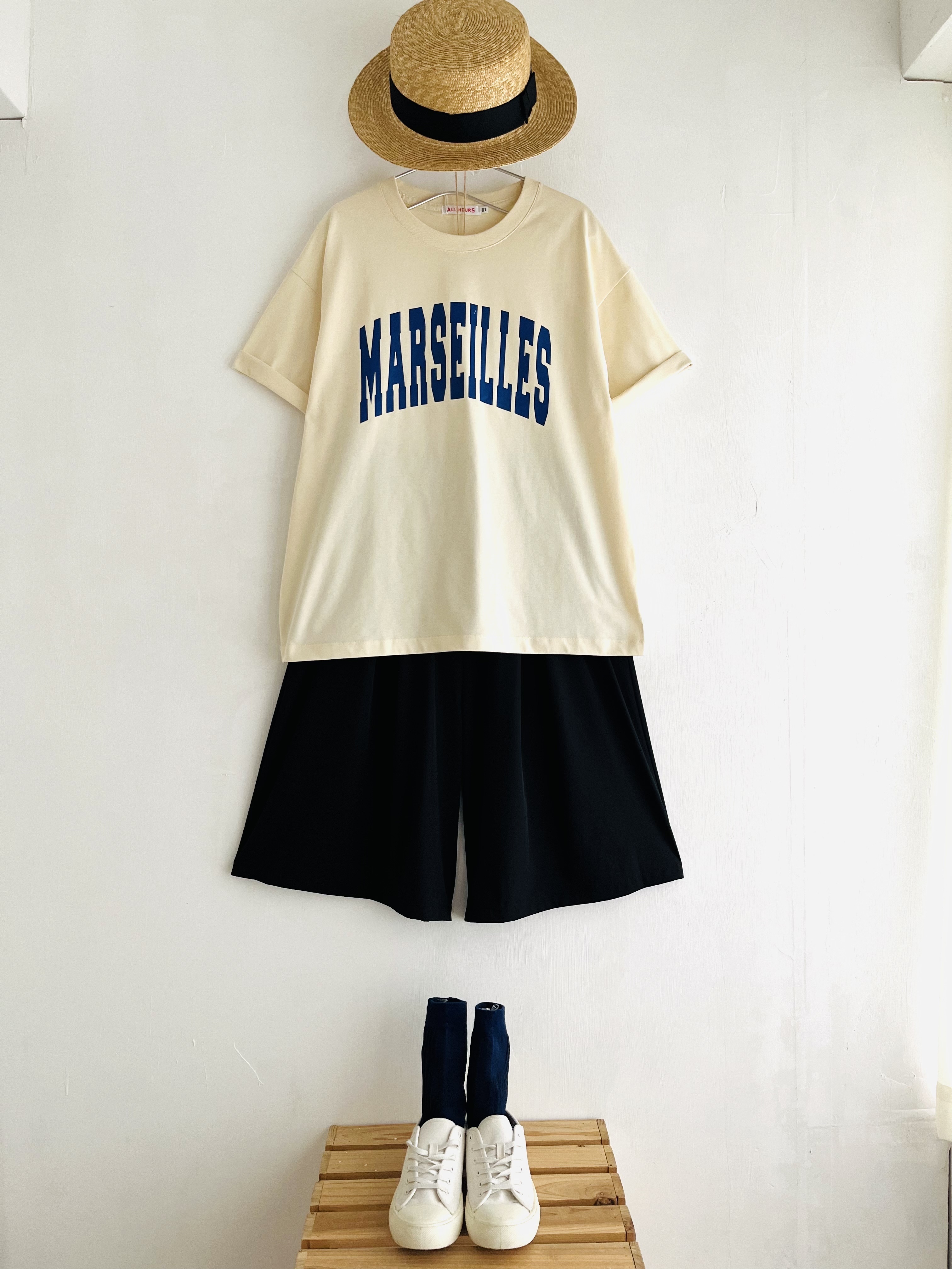 日本製ALL HOURS象牙色圓領tee
