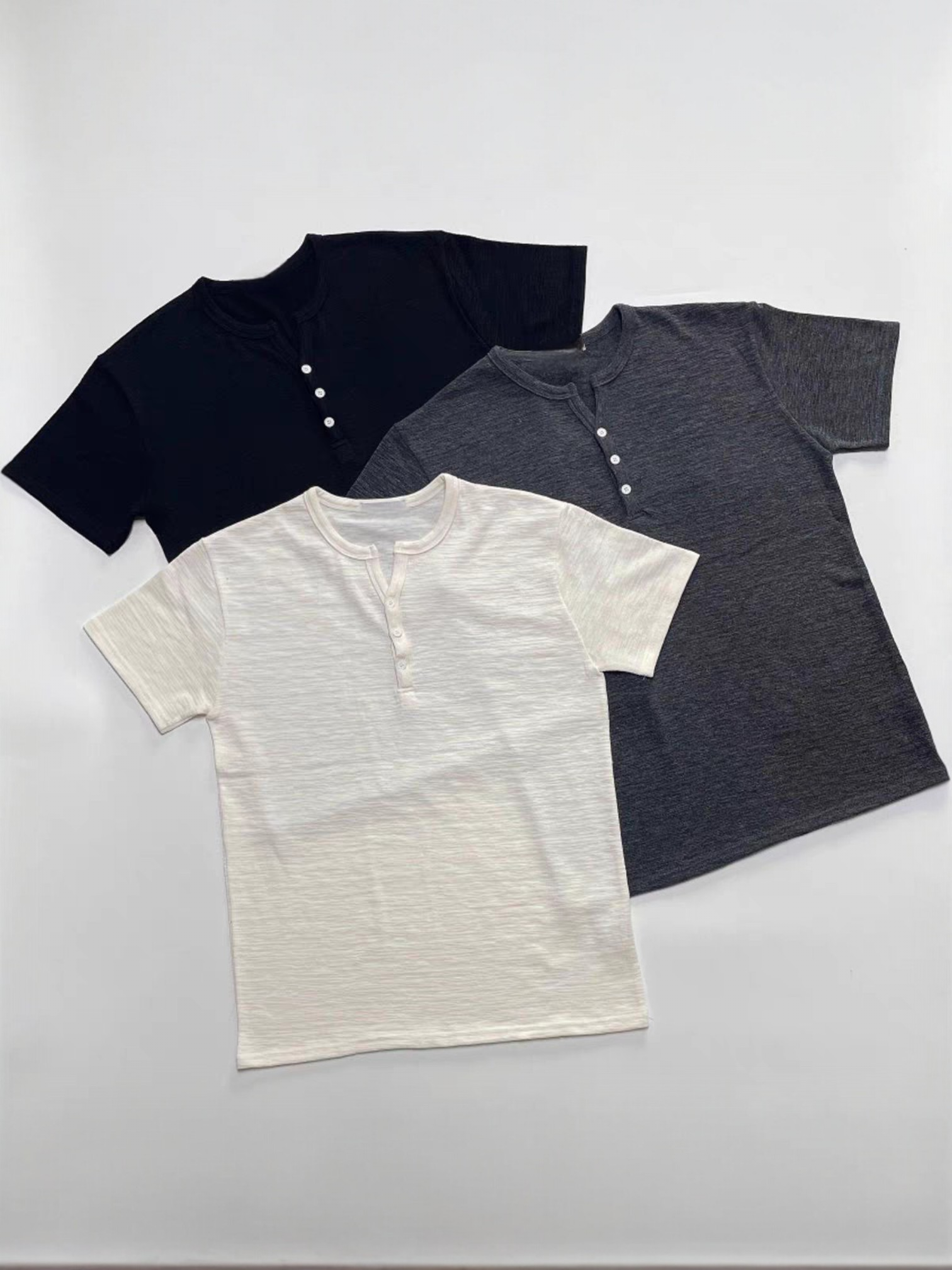 Y-neck collar short-sleeved T-shirt