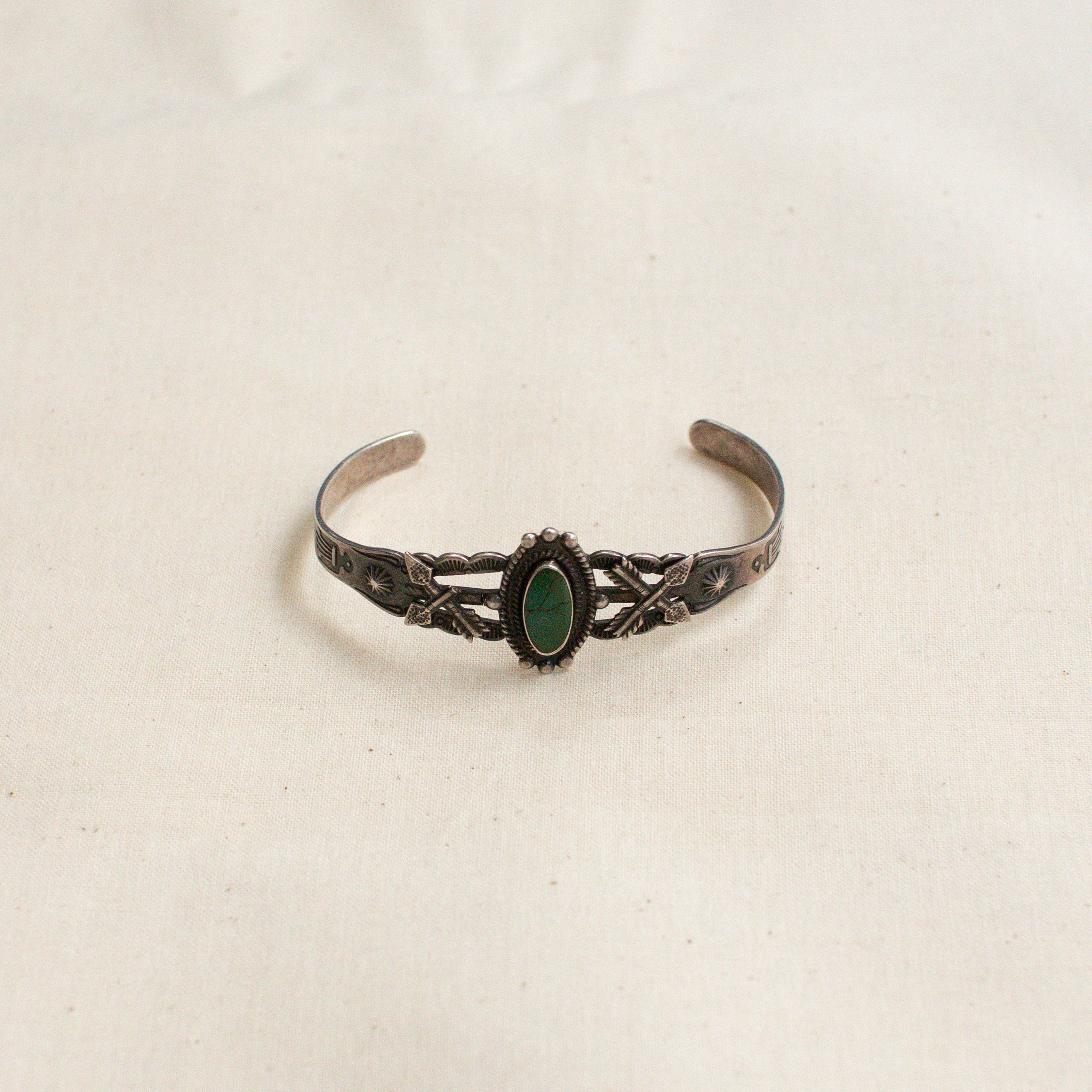 NATIVE AMERICAN NAVAJO SILVER BANGLE 美國 原住民 納瓦霍 純銀 手環