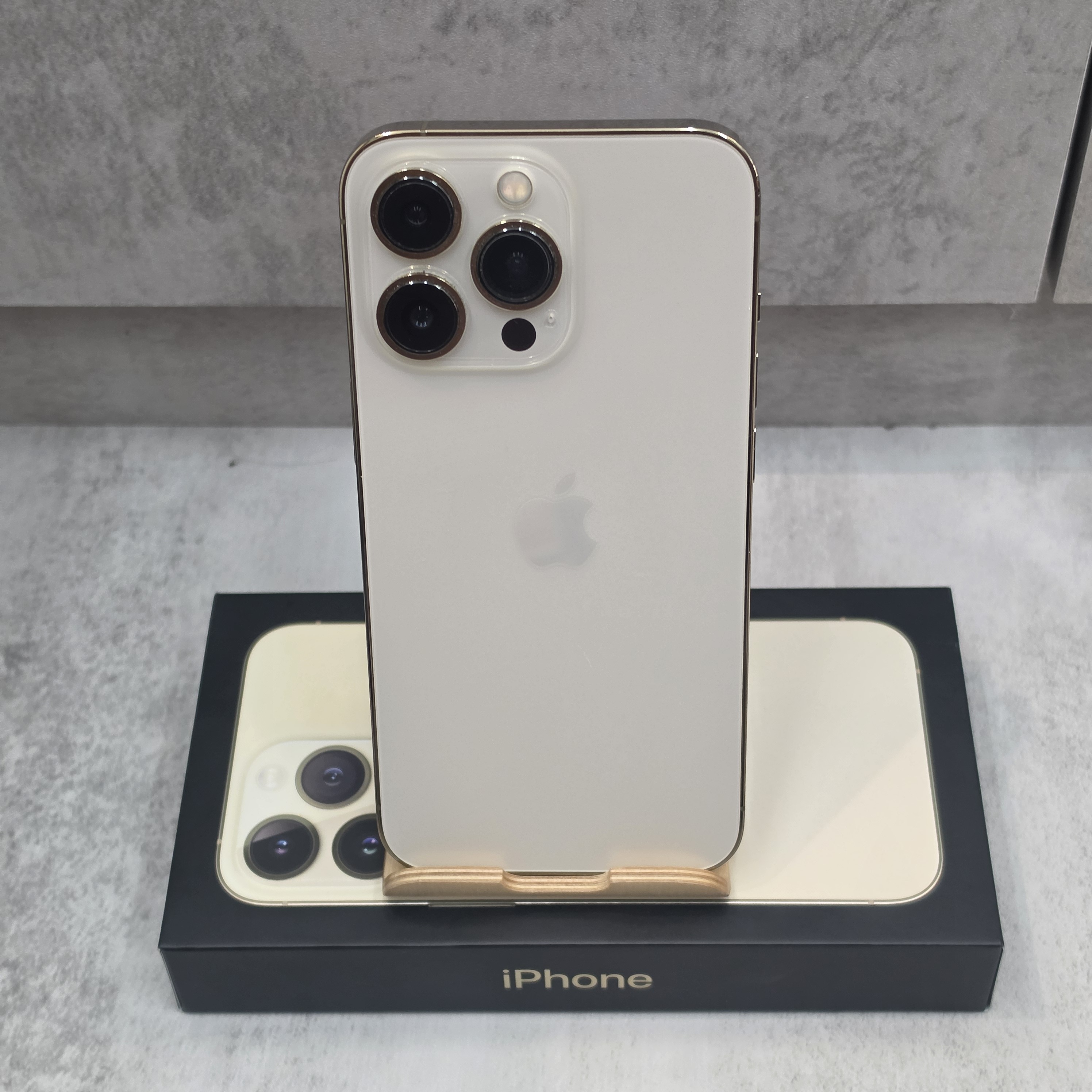 【二手】iPhone 13 Pro 256G 金色