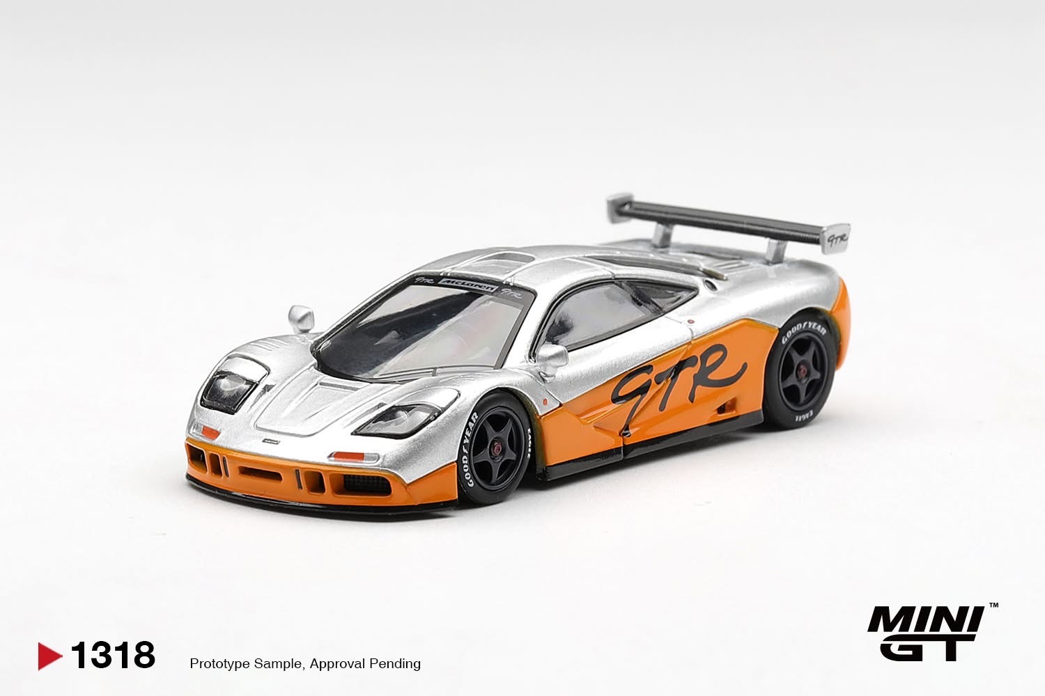 預訂Pre Order- 1318 McLaren F1 GTR 1995 Presentation