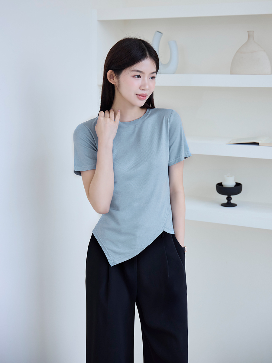 圓領不對稱上衣