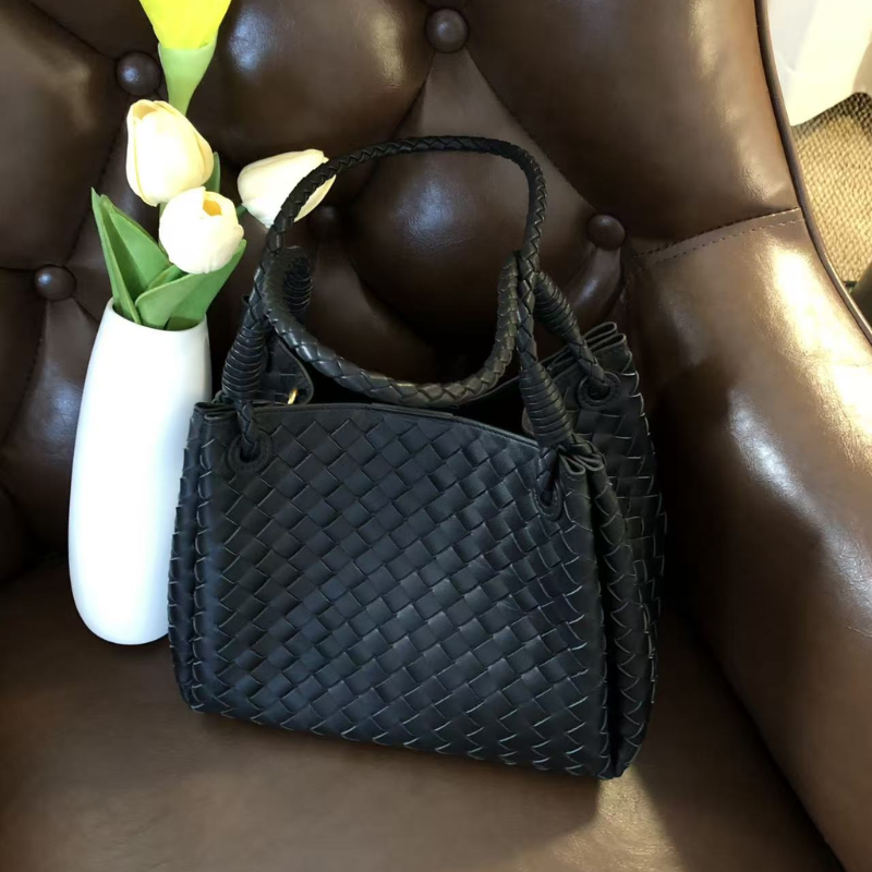 HKBG0608-006 降落傘編織包 頭層納帕牛皮 (25*16*20小號) -JT2601 (A6黑色)