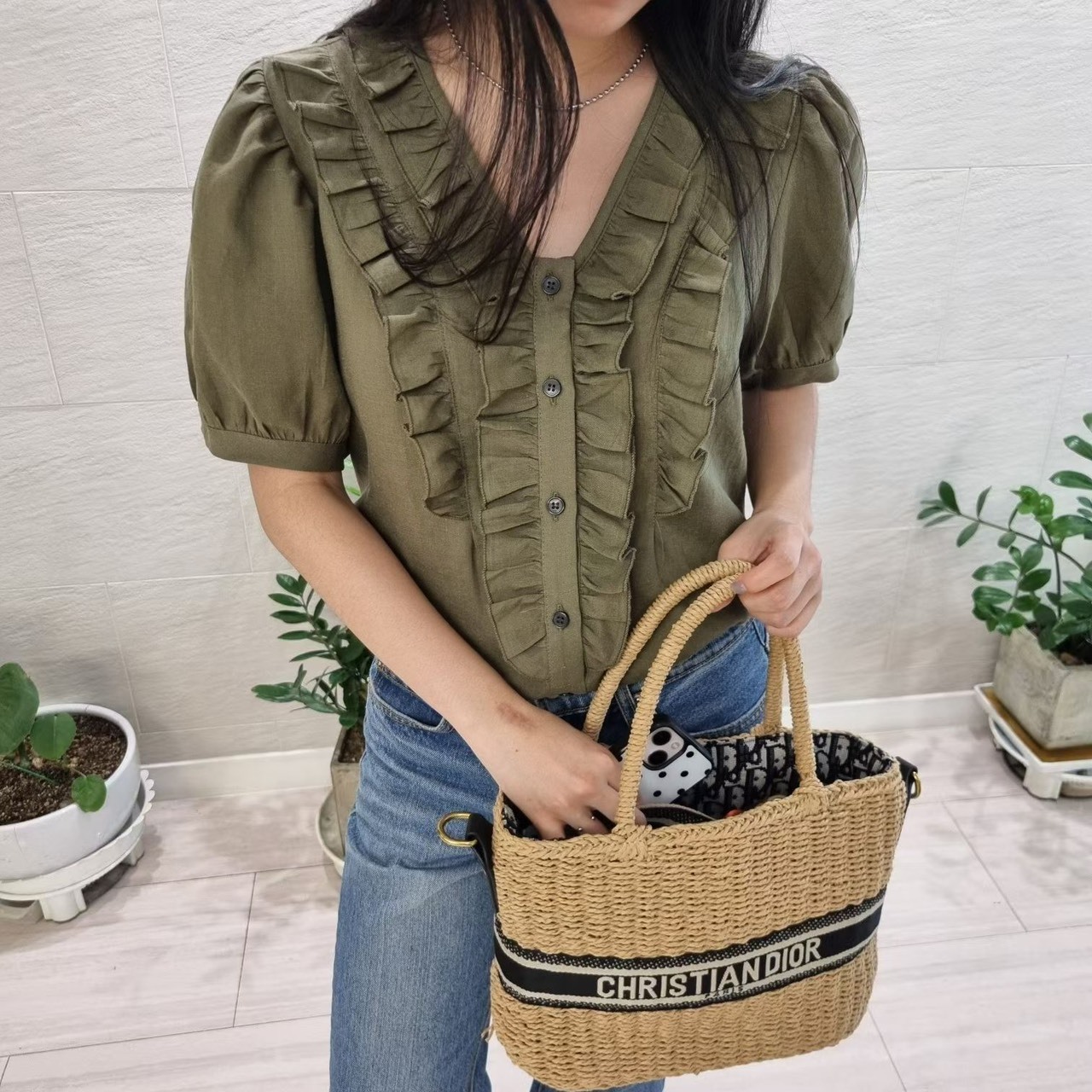 v領荷葉背綁襯衫