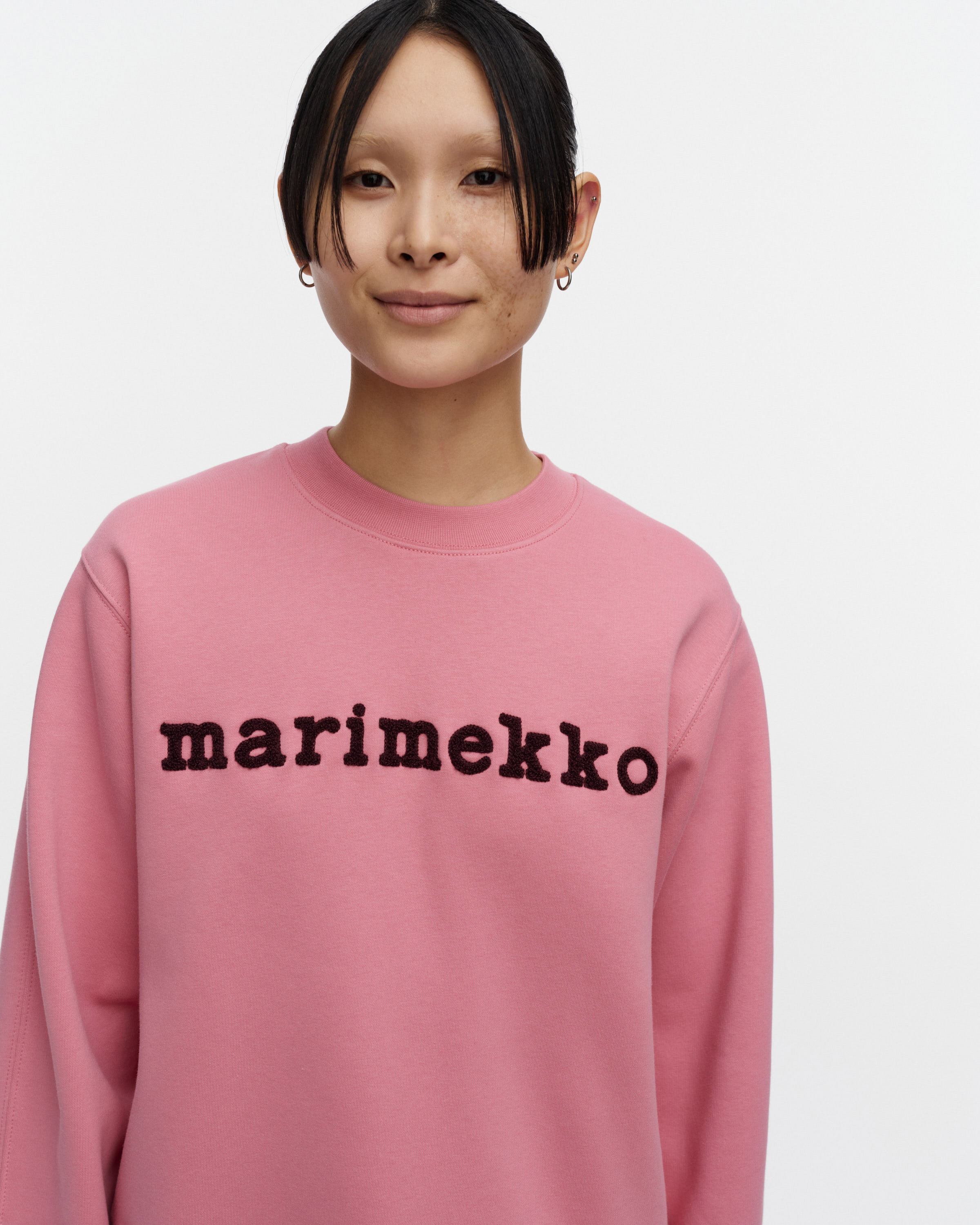 Trilce Logo Placement Kioski sweatshirt