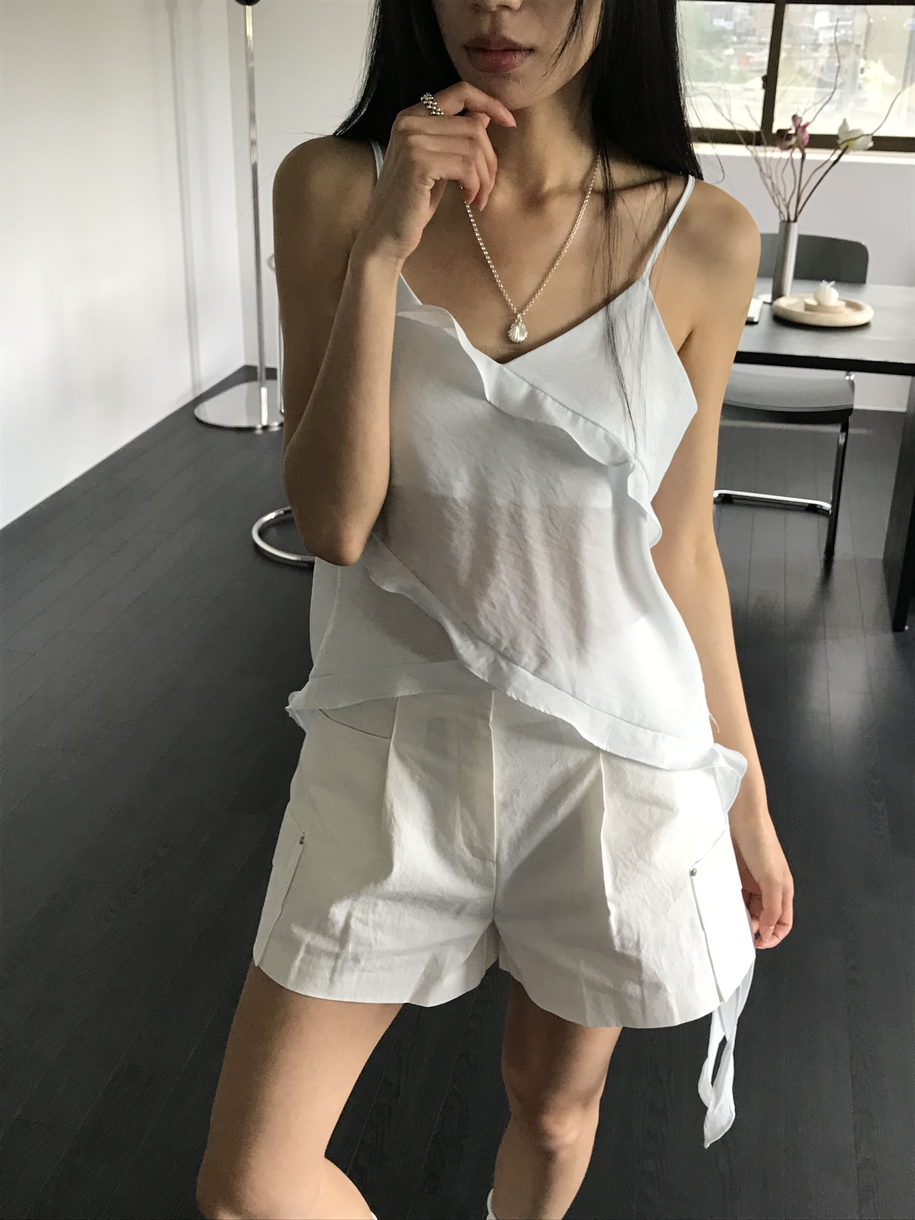 荷葉邊吊帶光澤背心(褐/淡藍)