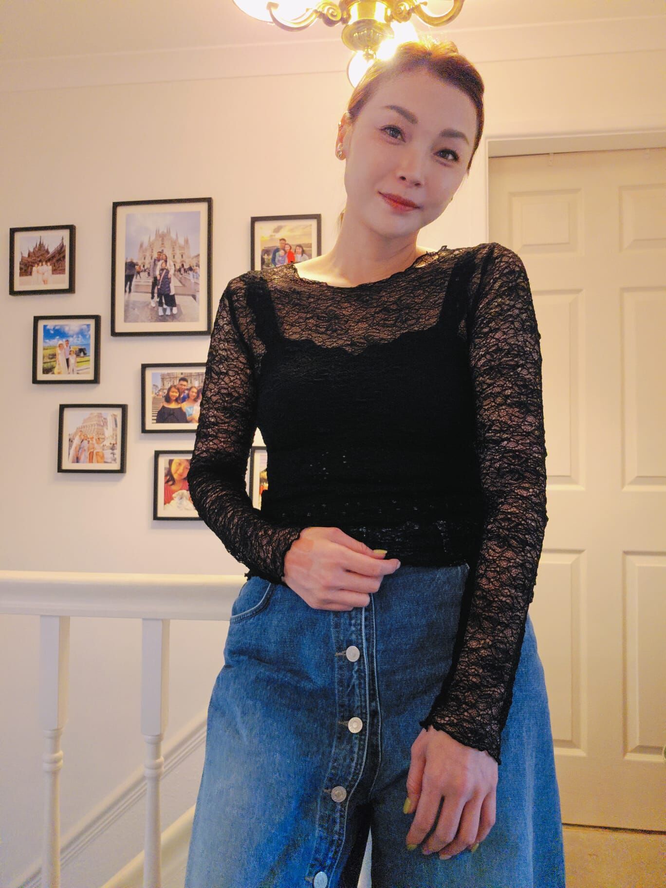 RE64 A (lace top)