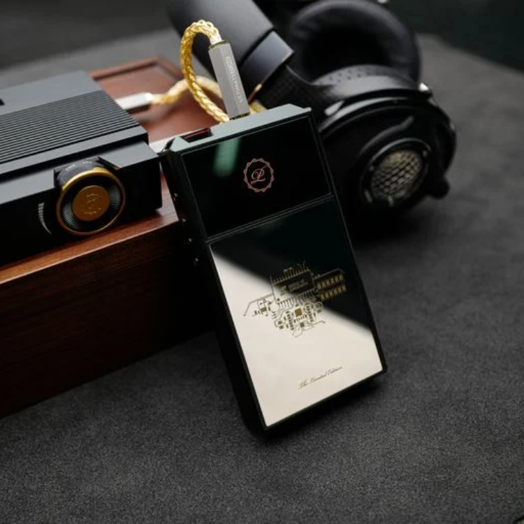 Luxury & Precision E7 CS43122 Card 限量卡 ( 限量發售188 )