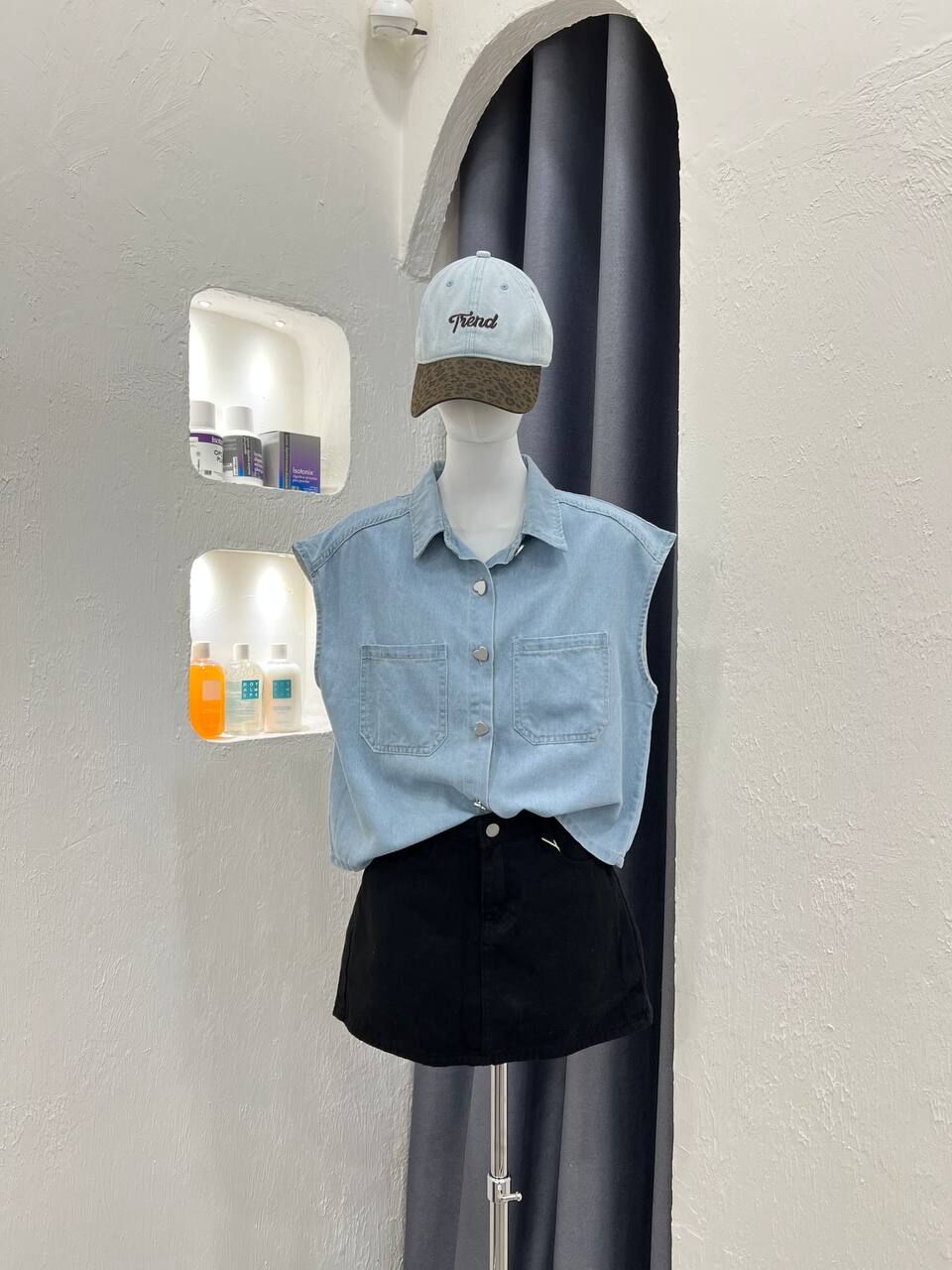 Denim Sleeveless With Heart