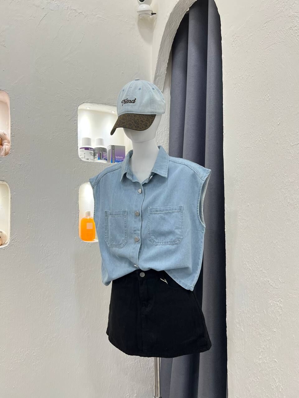 Denim Sleeveless With Heart