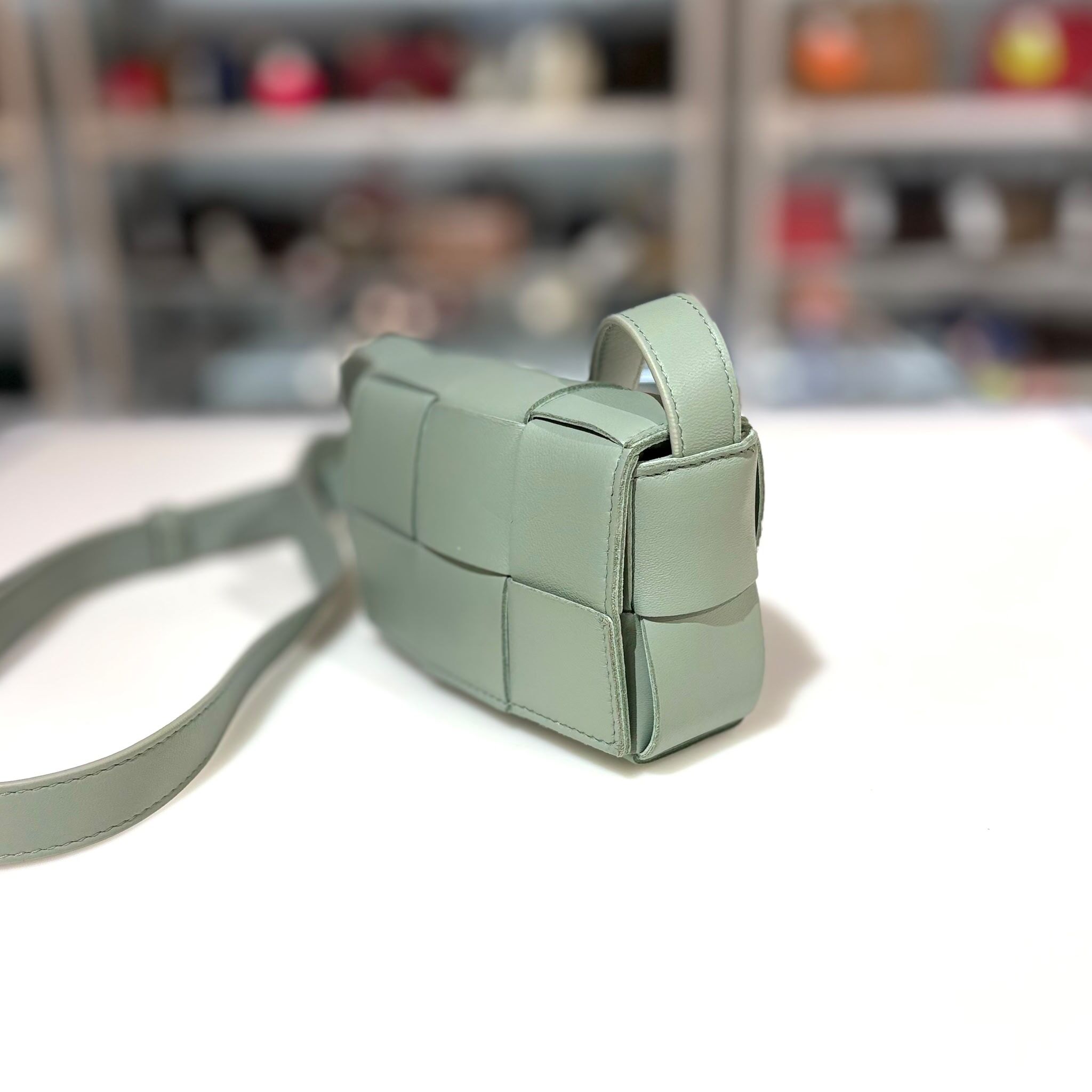 全新BV Mini Candy Cassette 鼠尾草绿小羊皮斜背包 666688 VMAY1 3403 #BRAND NEW #香榭站正品