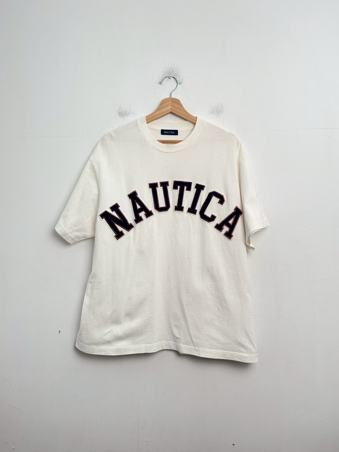 NAUTICA JP ARCH LOGO TEE SIZE M