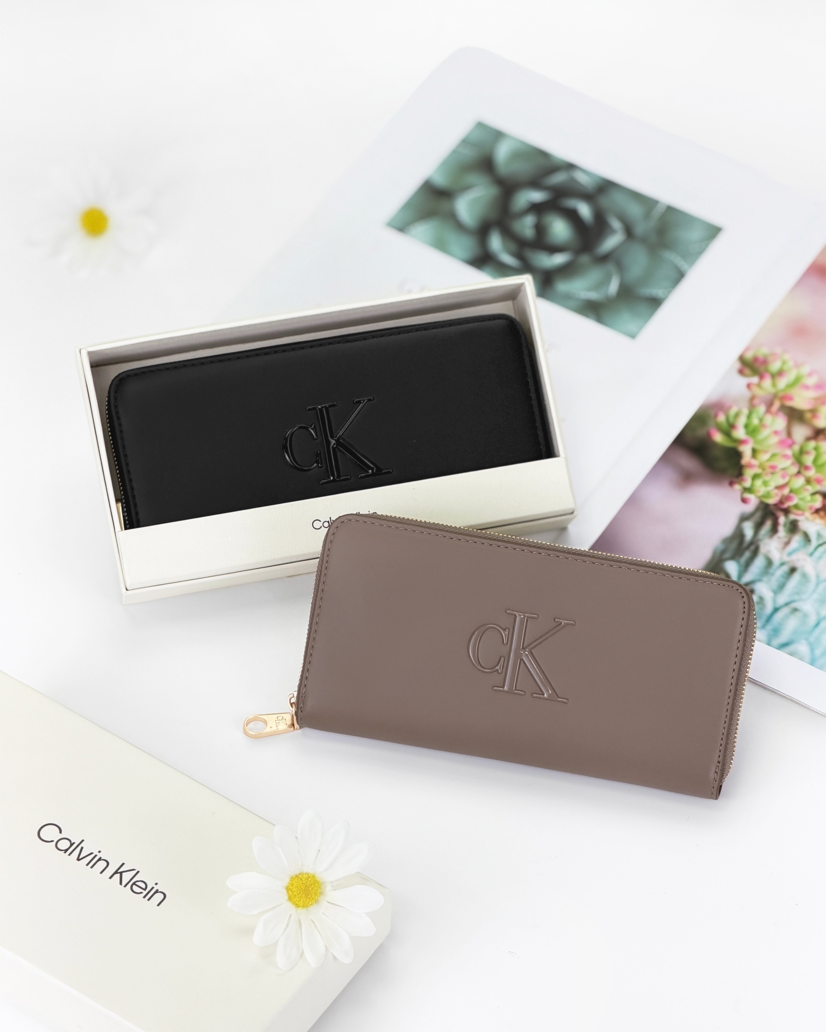 Calvin Klein CK 立體膠字 拉鍊長夾