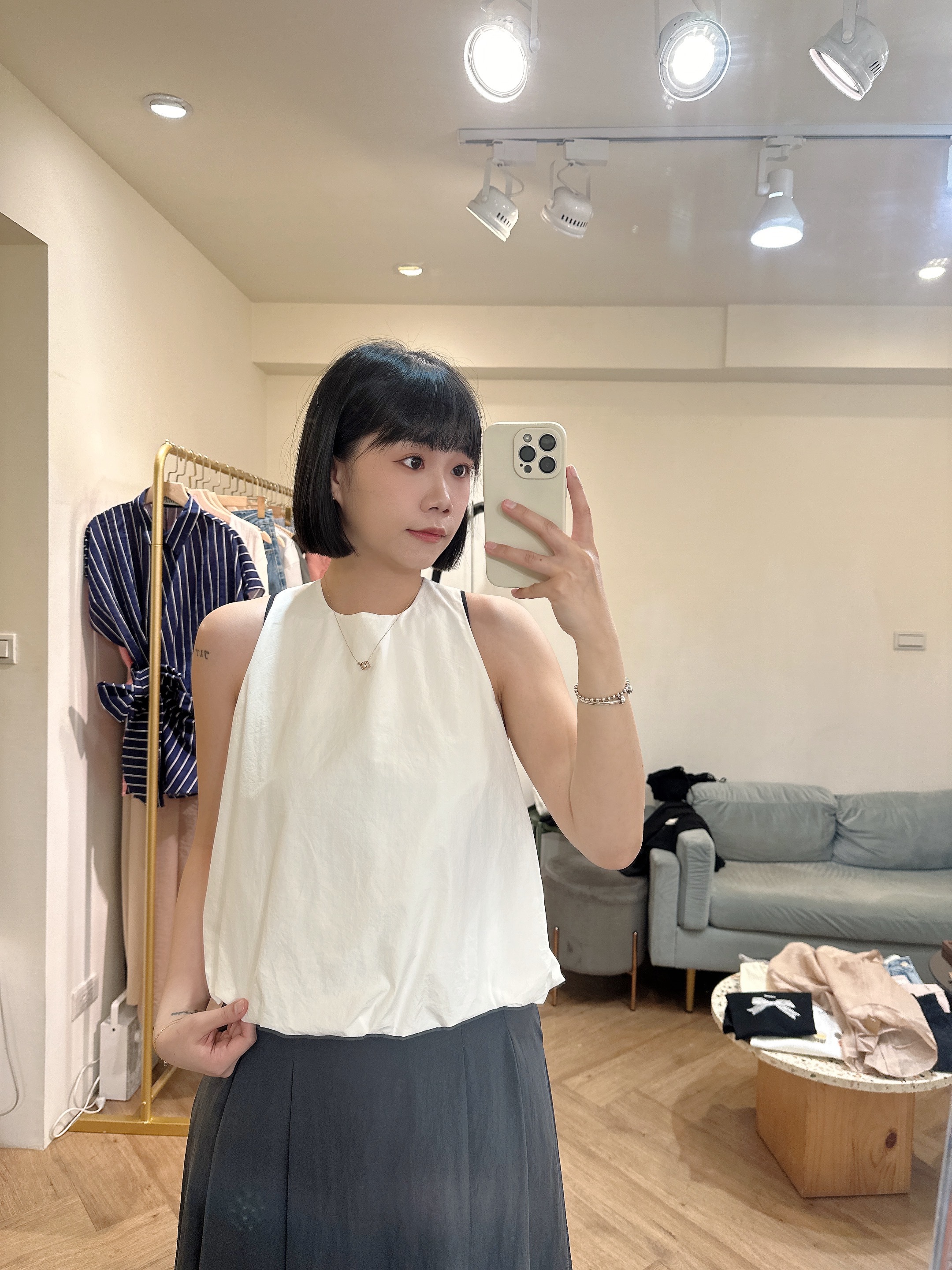 後挖背背心