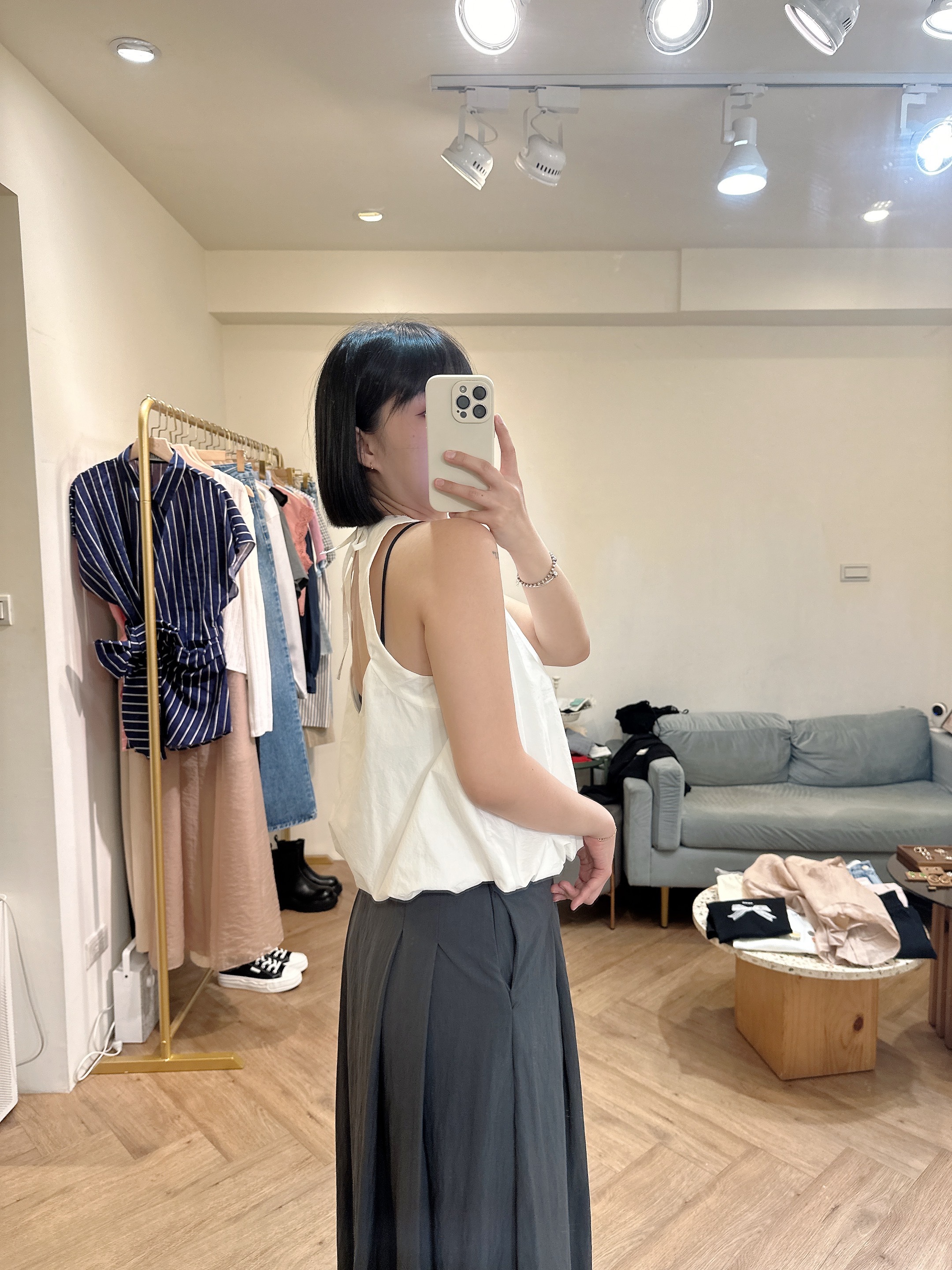 後挖背背心