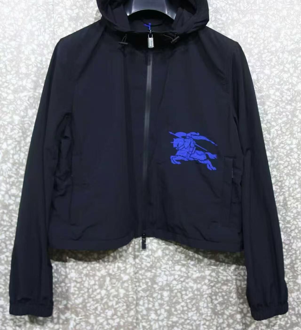 BU226 -M