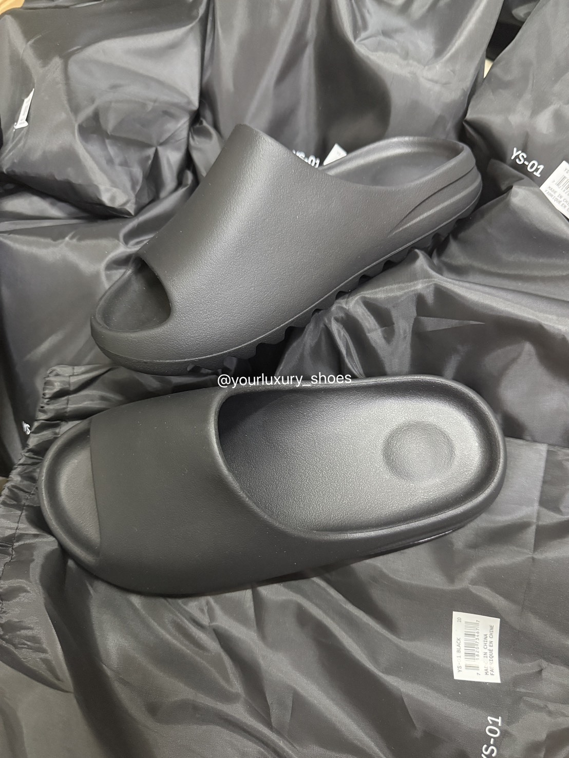 【Luxury】 部分現貨 Kayne Yeezy slide YS-01拖鞋 黑色 奶油白 肯爺鋸齒拖鞋 YEEZY拖鞋 非愛迪達聯名
