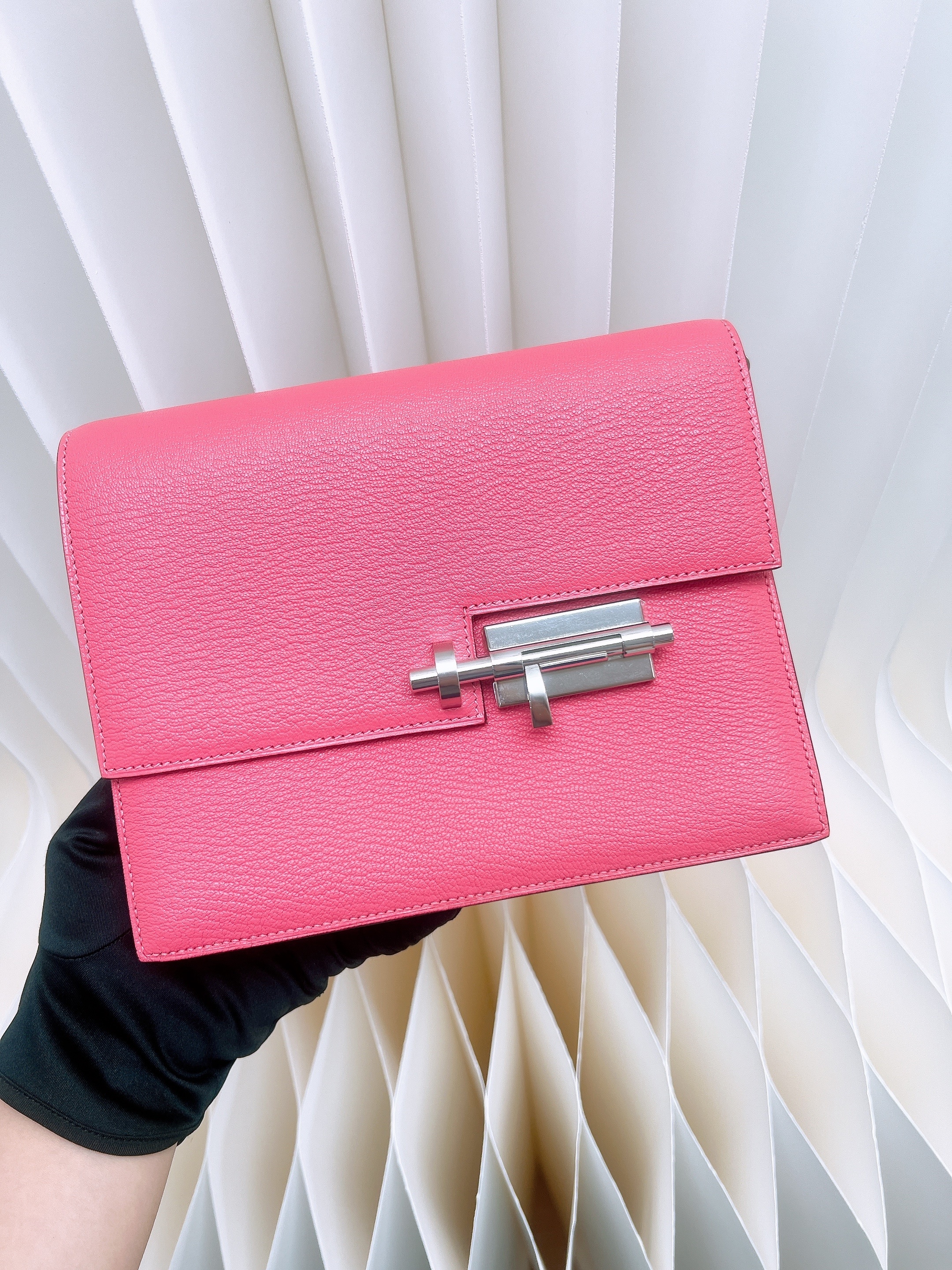 Hermes verrou clutch (azalee pink PHW/ stamp A)