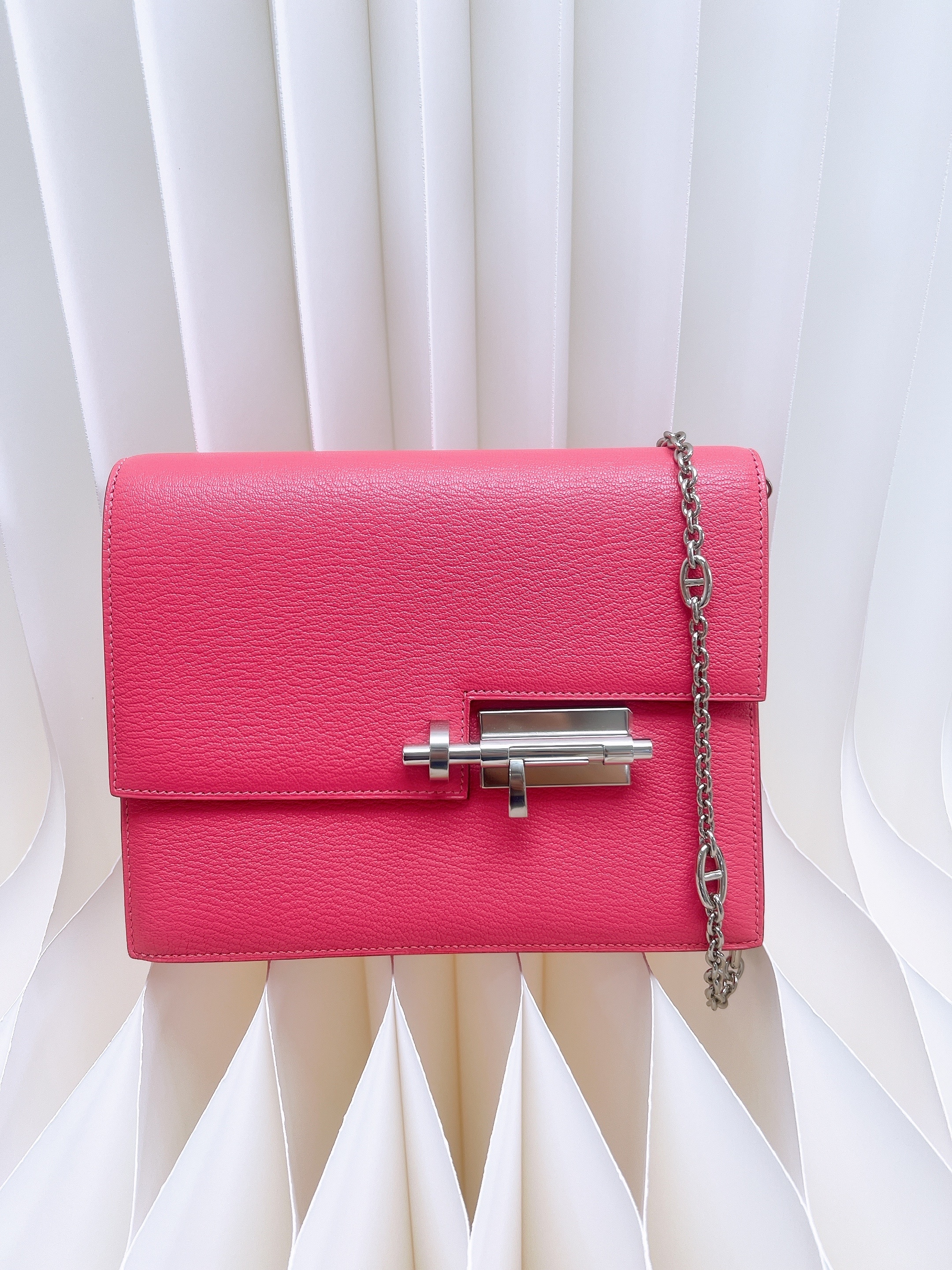 Hermes verrou clutch (azalee pink PHW/ stamp A)